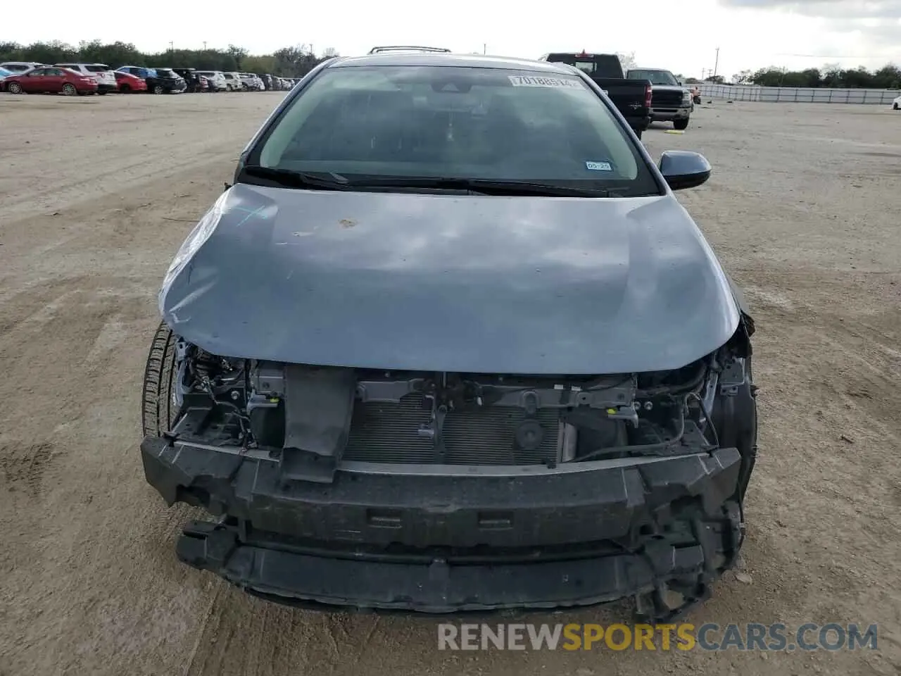 5 Photograph of a damaged car 5YFEPMAE8NP335877 TOYOTA COROLLA 2022