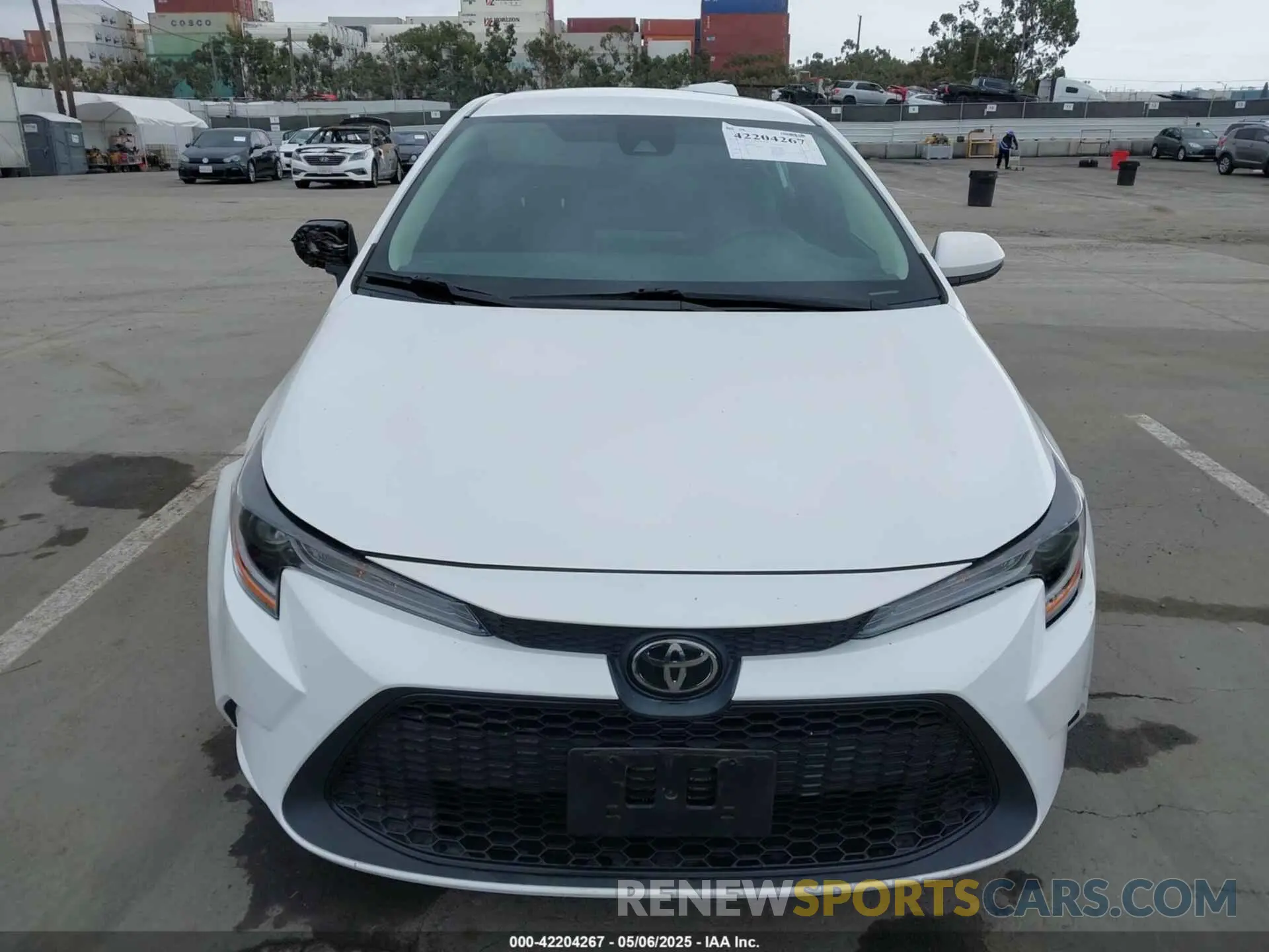 12 Photograph of a damaged car 5YFEPMAE8NP337435 TOYOTA COROLLA 2022