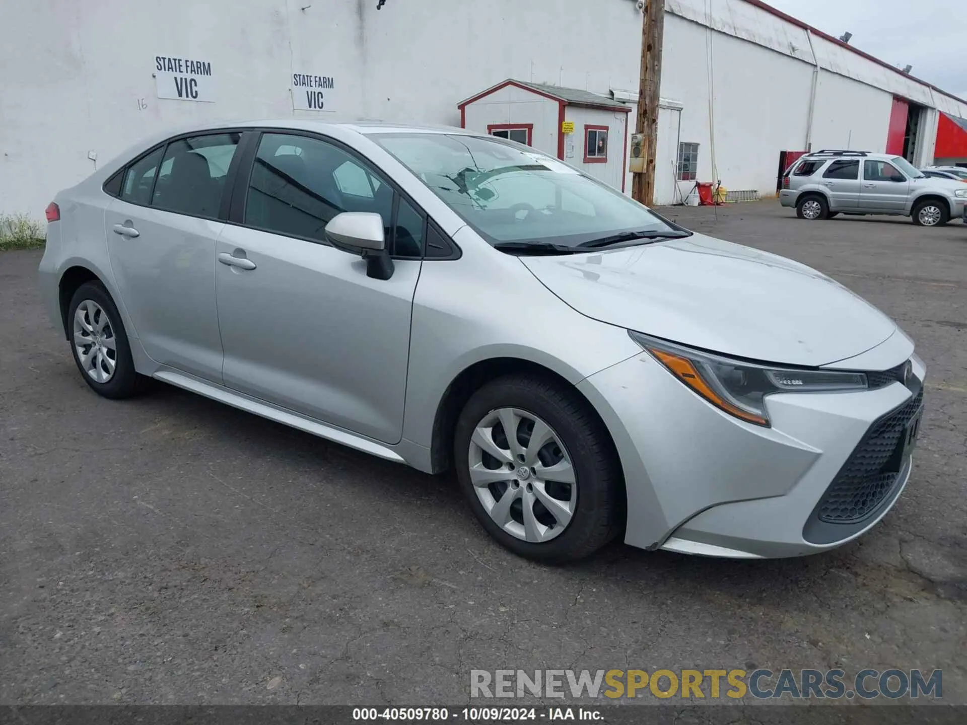 1 Photograph of a damaged car 5YFEPMAE8NP339699 TOYOTA COROLLA 2022