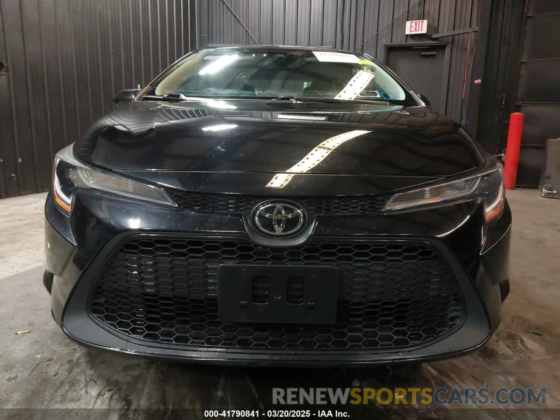 12 Photograph of a damaged car 5YFEPMAE8NP341856 TOYOTA COROLLA 2022