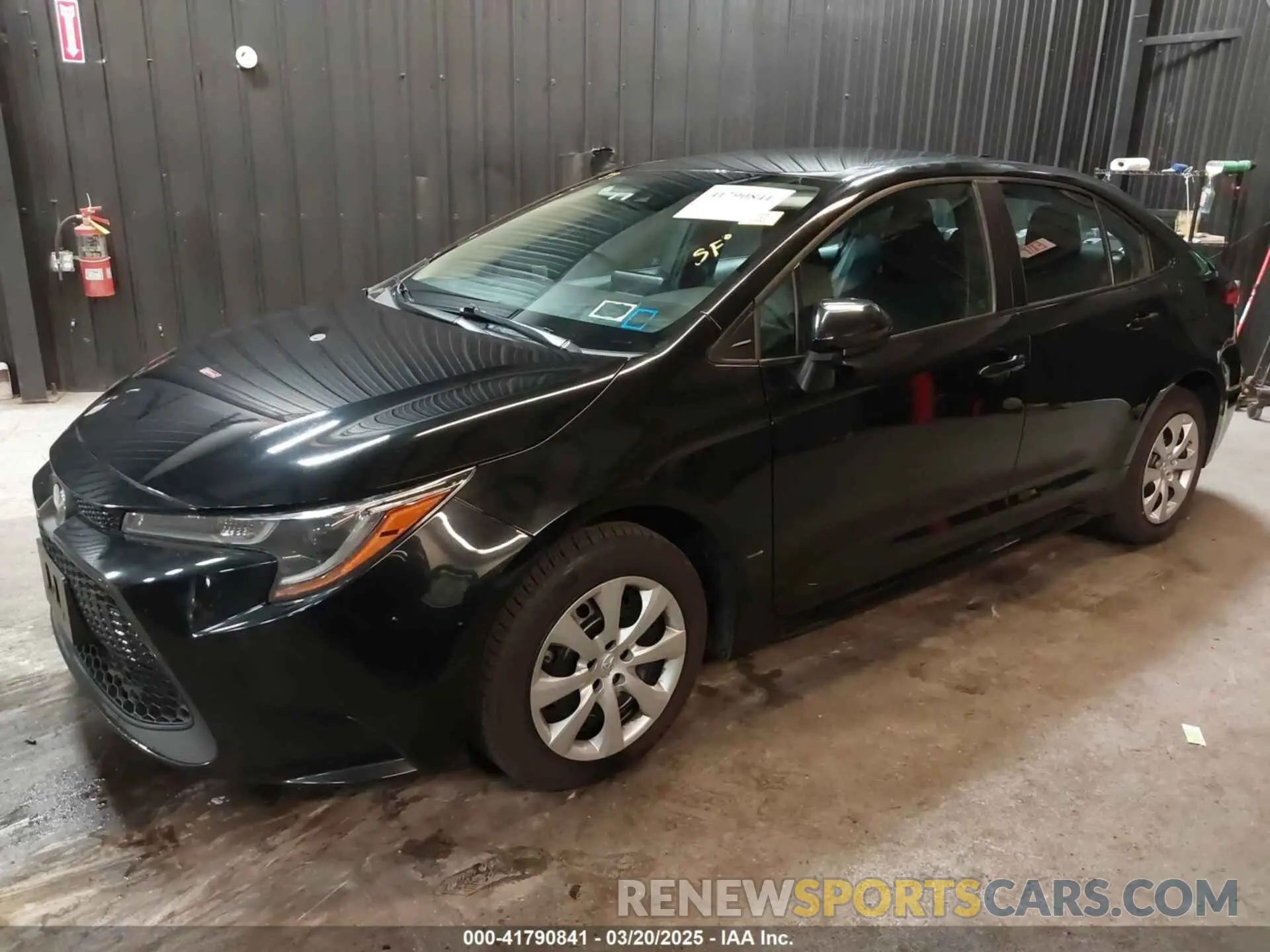 2 Photograph of a damaged car 5YFEPMAE8NP341856 TOYOTA COROLLA 2022