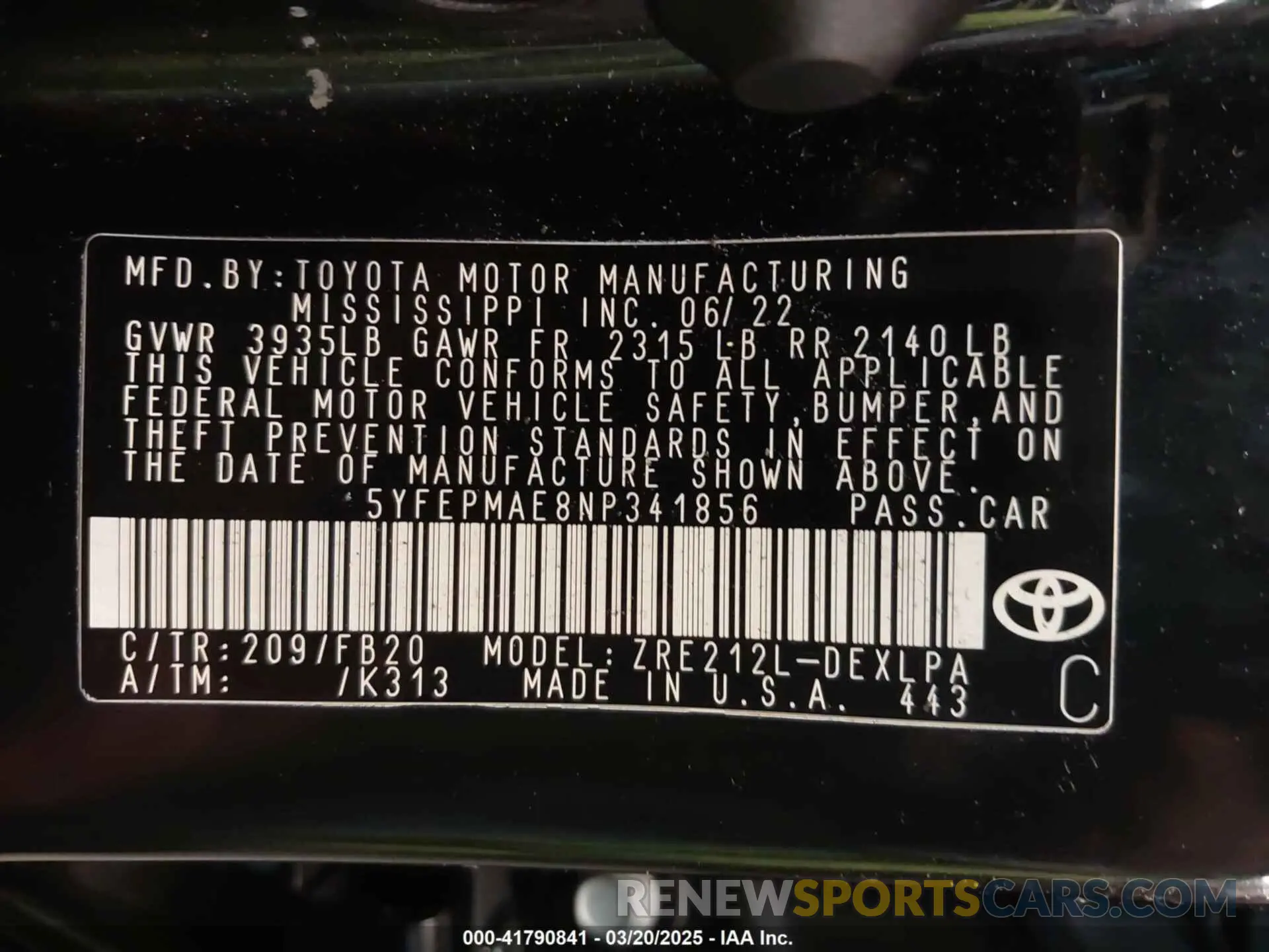 9 Photograph of a damaged car 5YFEPMAE8NP341856 TOYOTA COROLLA 2022