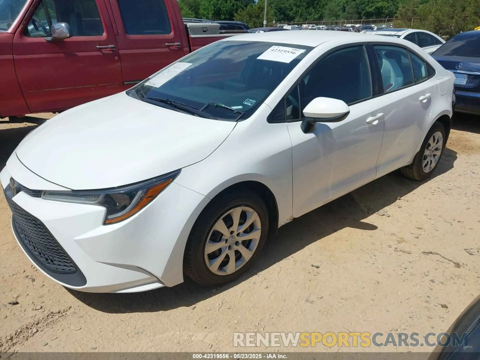 2 Photograph of a damaged car 5YFEPMAE8NP355840 TOYOTA COROLLA 2022