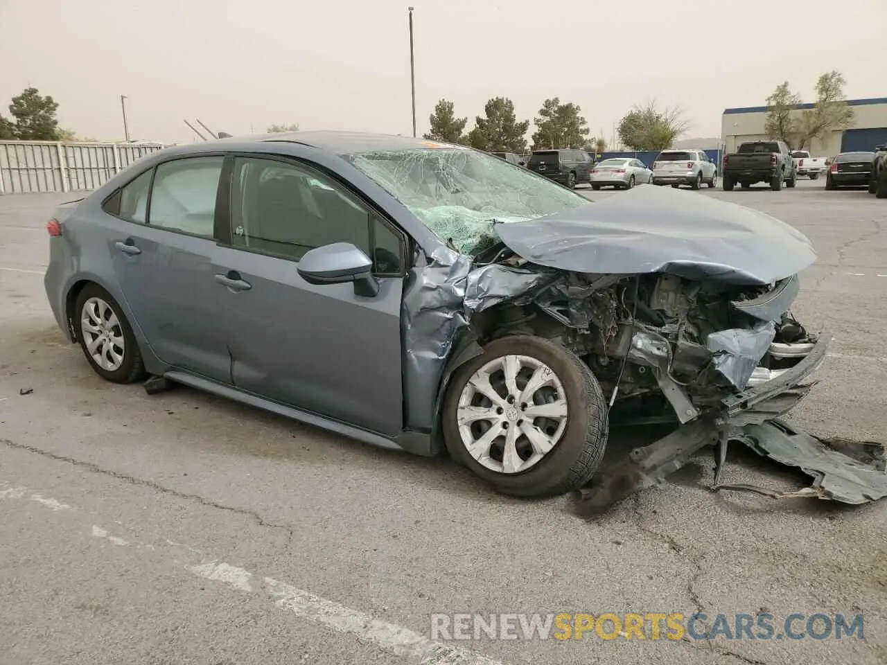 4 Photograph of a damaged car 5YFEPMAE8NP361993 TOYOTA COROLLA 2022
