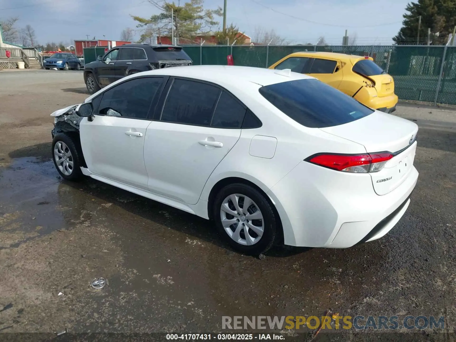 3 Photograph of a damaged car 5YFEPMAE8NP362013 TOYOTA COROLLA 2022