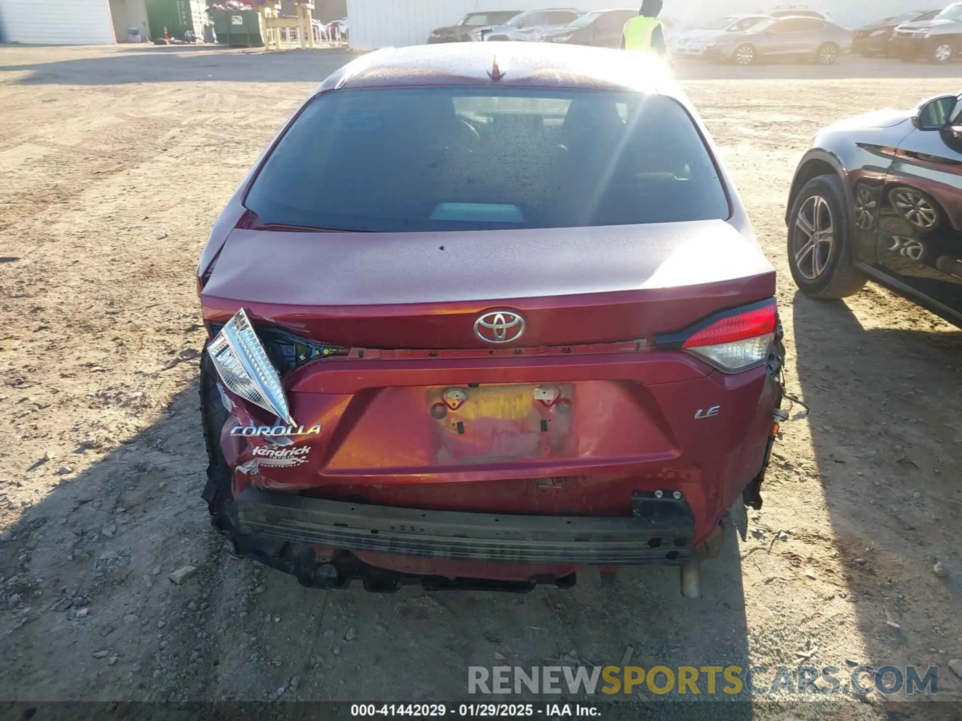 16 Photograph of a damaged car 5YFEPMAE8NP363386 TOYOTA COROLLA 2022