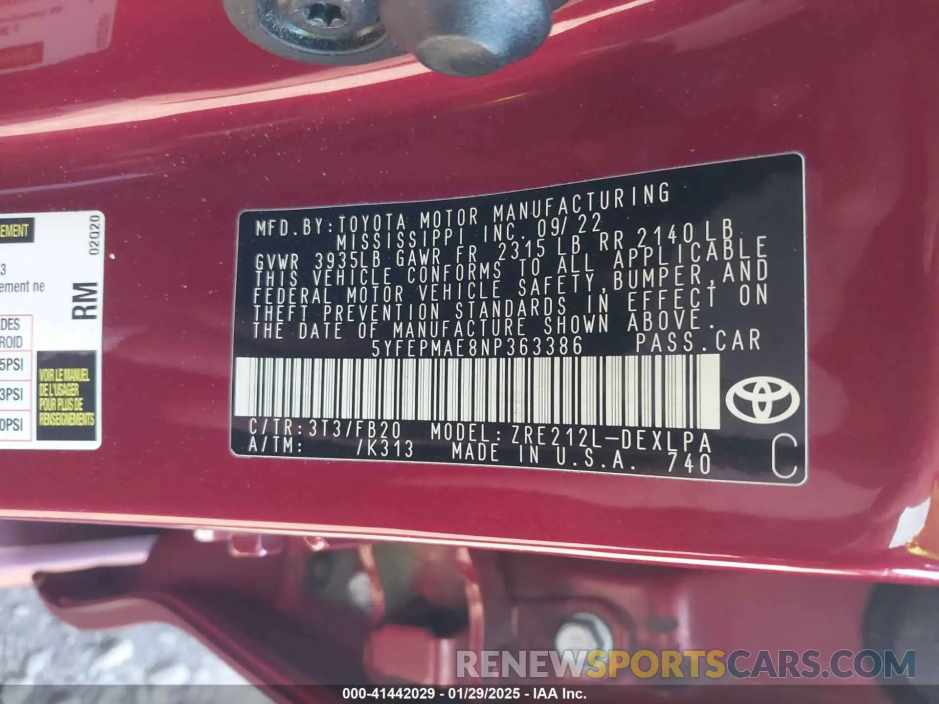 9 Photograph of a damaged car 5YFEPMAE8NP363386 TOYOTA COROLLA 2022