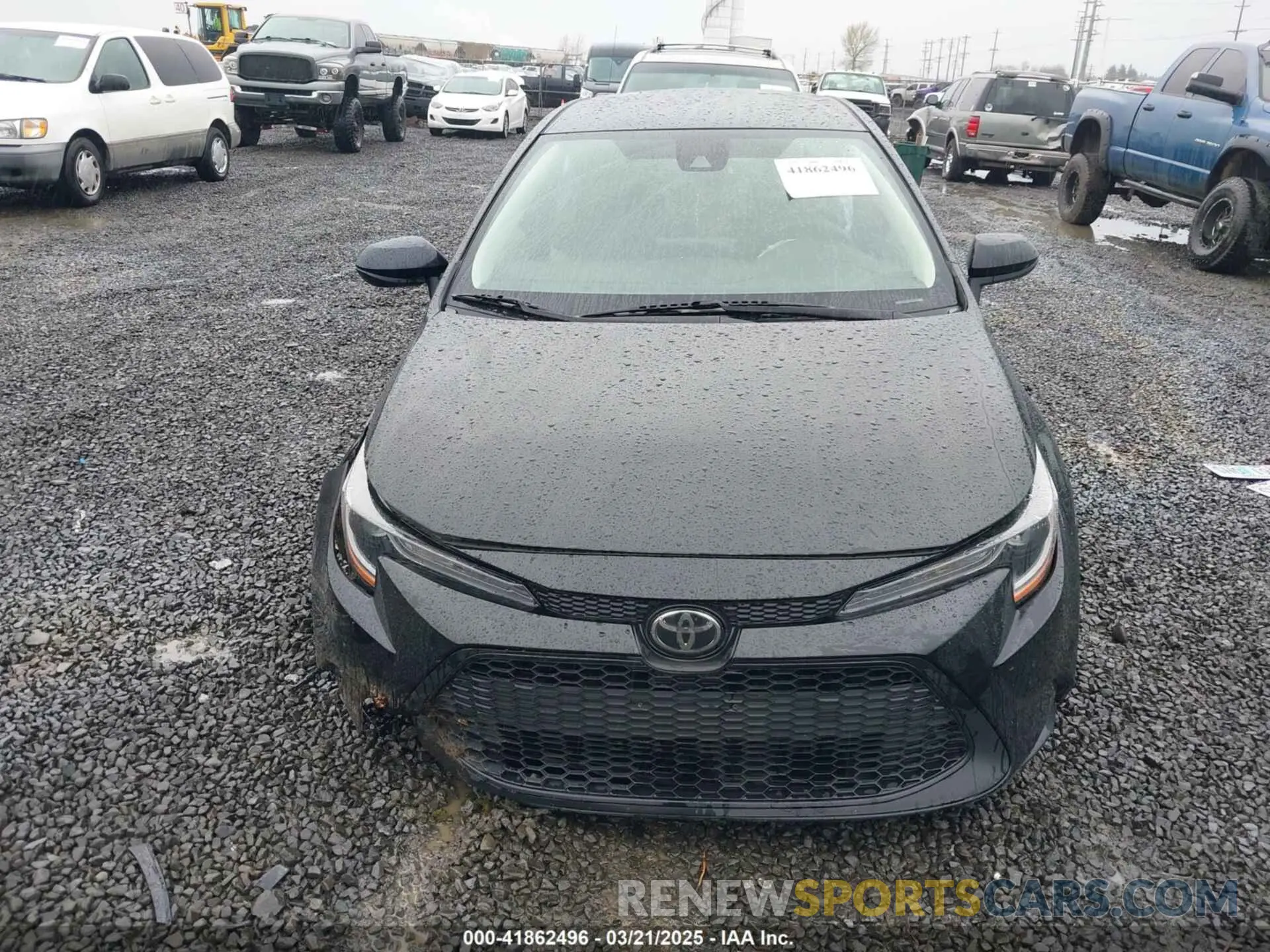 12 Photograph of a damaged car 5YFEPMAE8NP369091 TOYOTA COROLLA 2022
