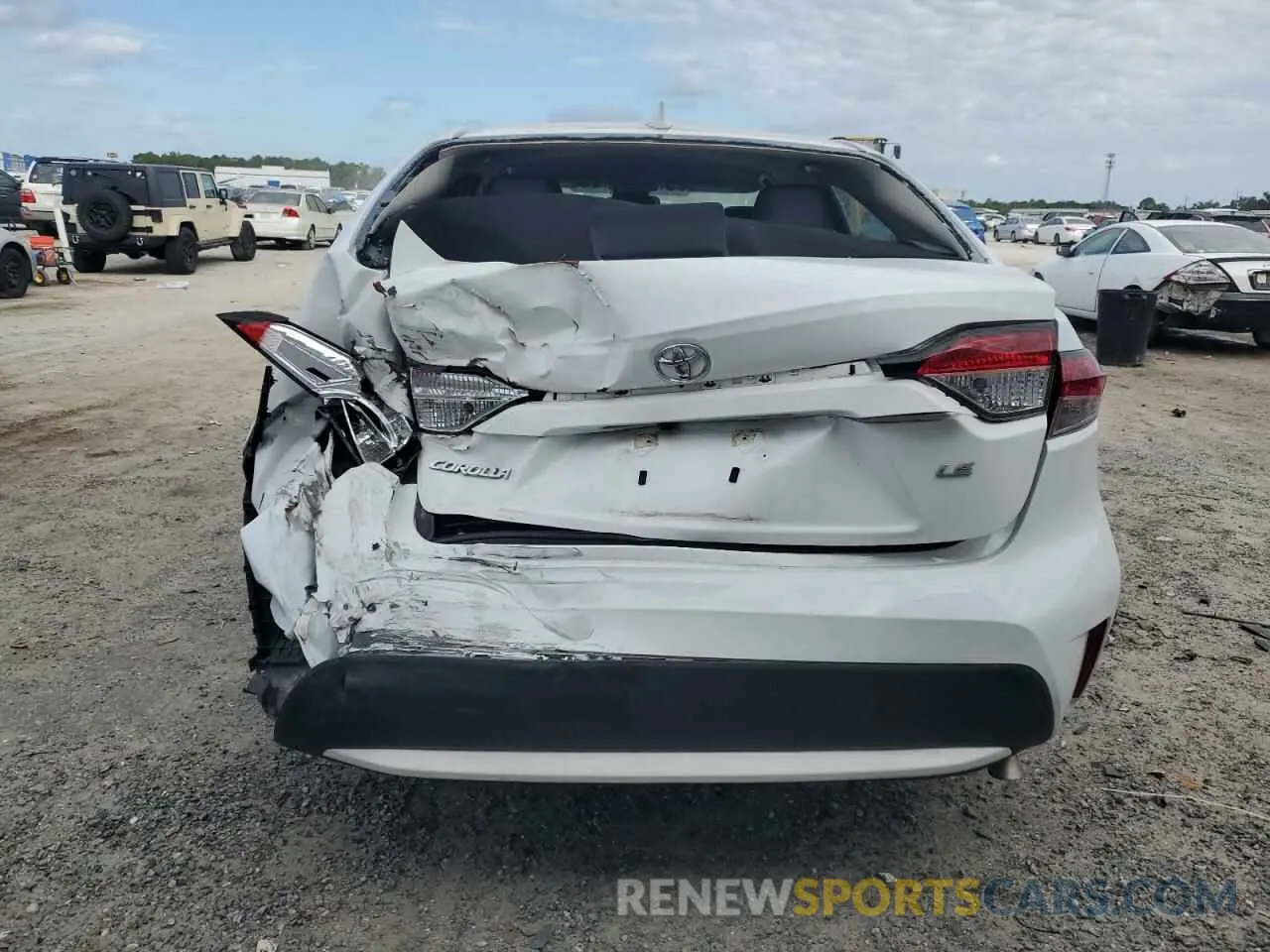 6 Photograph of a damaged car 5YFEPMAE8NP374260 TOYOTA COROLLA 2022
