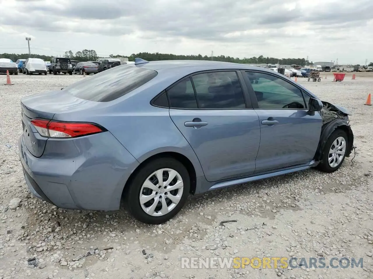3 Photograph of a damaged car 5YFEPMAE8NP374677 TOYOTA COROLLA 2022