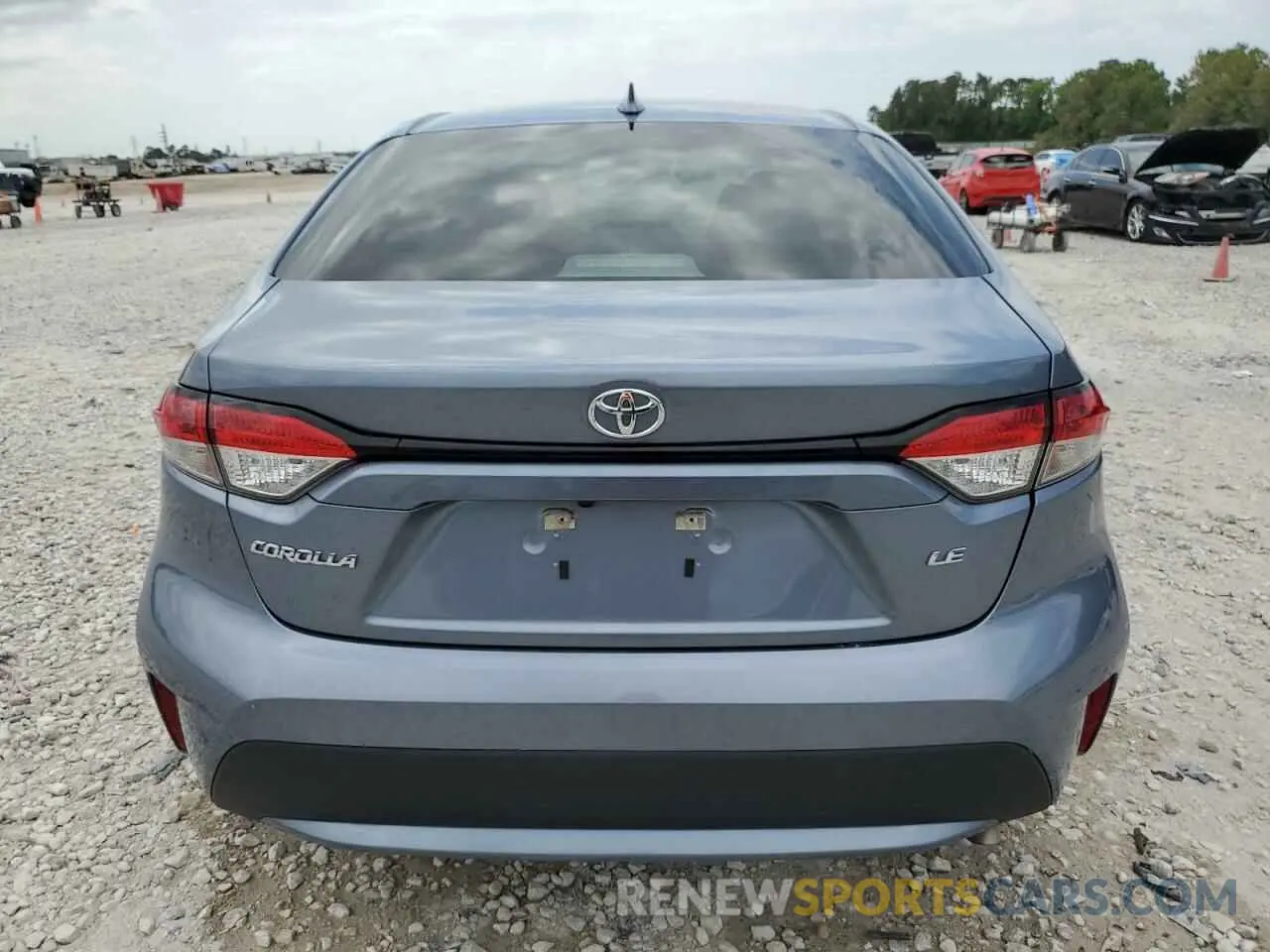 6 Photograph of a damaged car 5YFEPMAE8NP374677 TOYOTA COROLLA 2022