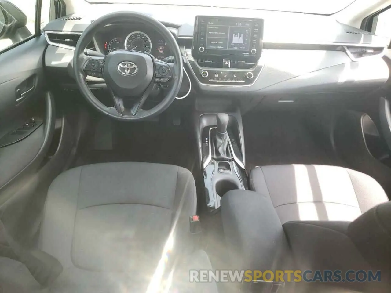 8 Photograph of a damaged car 5YFEPMAE8NP377529 TOYOTA COROLLA 2022