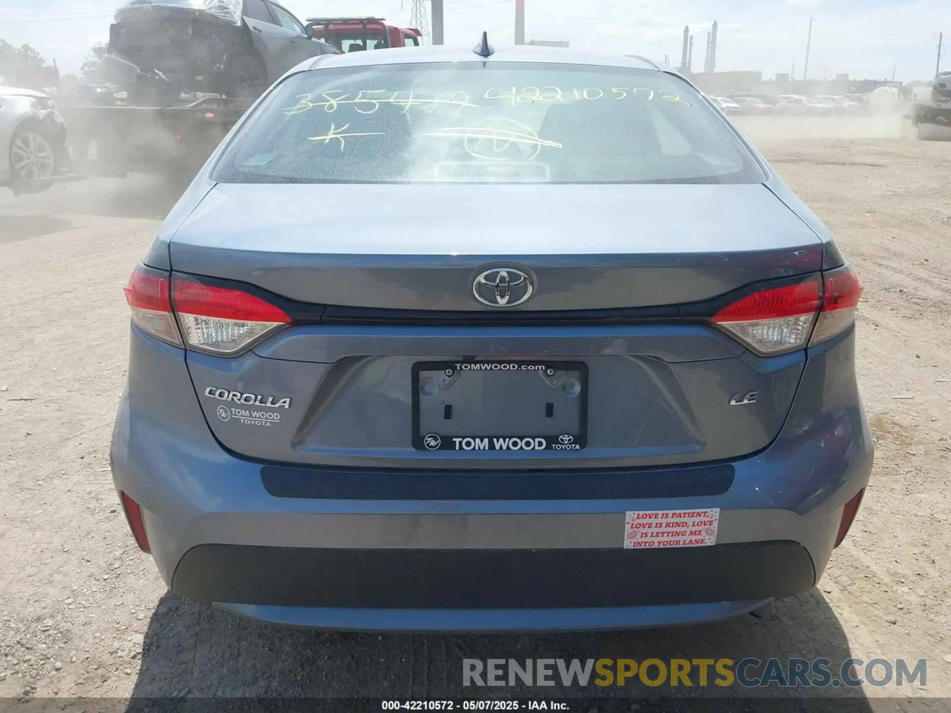 16 Photograph of a damaged car 5YFEPMAE8NP385419 TOYOTA COROLLA 2022