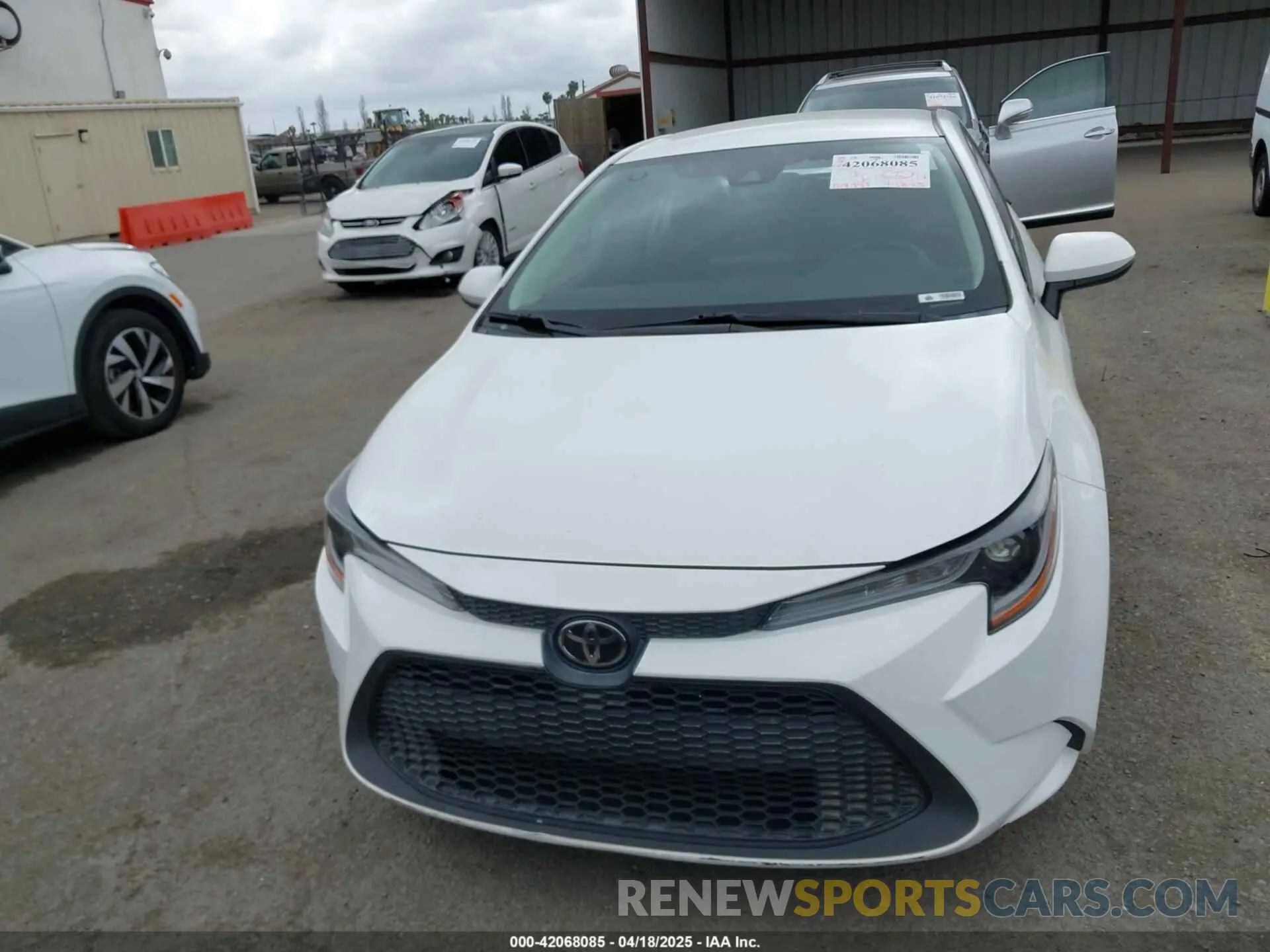 13 Photograph of a damaged car 5YFEPMAE9NP272871 TOYOTA COROLLA 2022