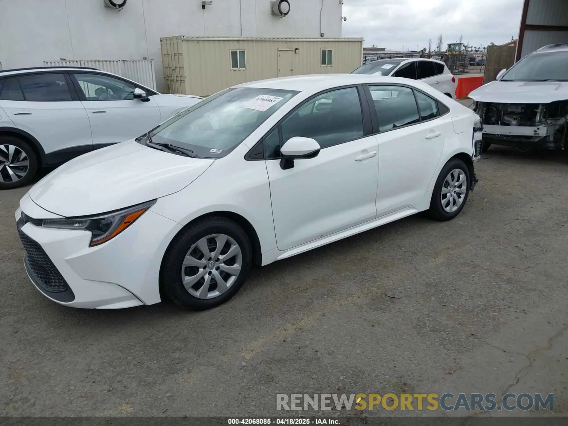 2 Photograph of a damaged car 5YFEPMAE9NP272871 TOYOTA COROLLA 2022
