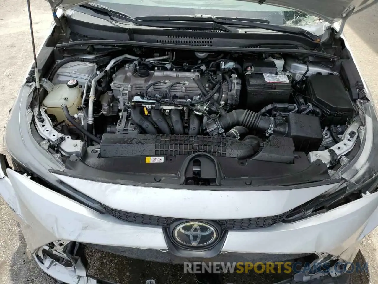 11 Photograph of a damaged car 5YFEPMAE9NP278136 TOYOTA COROLLA 2022