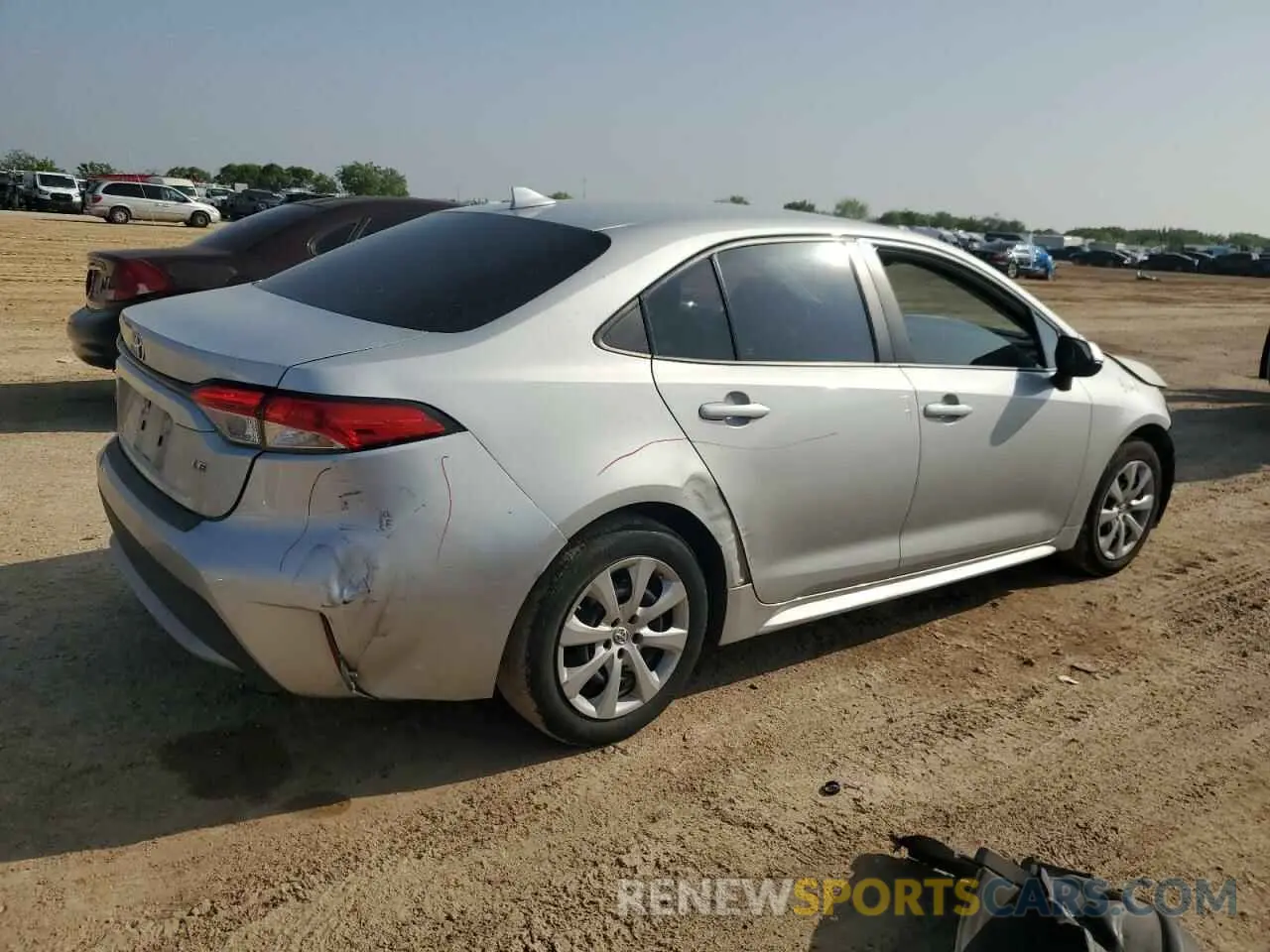 3 Photograph of a damaged car 5YFEPMAE9NP280114 TOYOTA COROLLA 2022