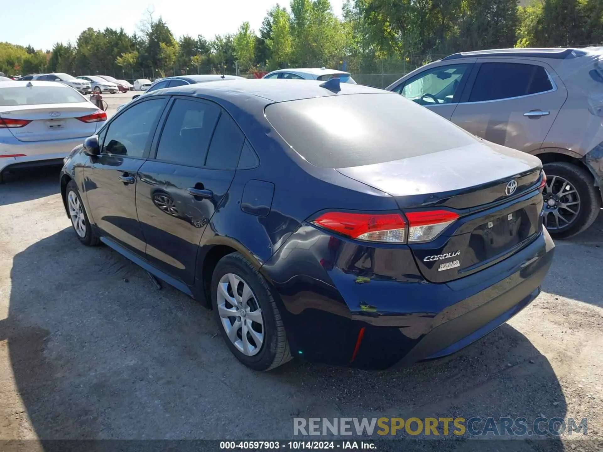 3 Photograph of a damaged car 5YFEPMAE9NP284079 TOYOTA COROLLA 2022