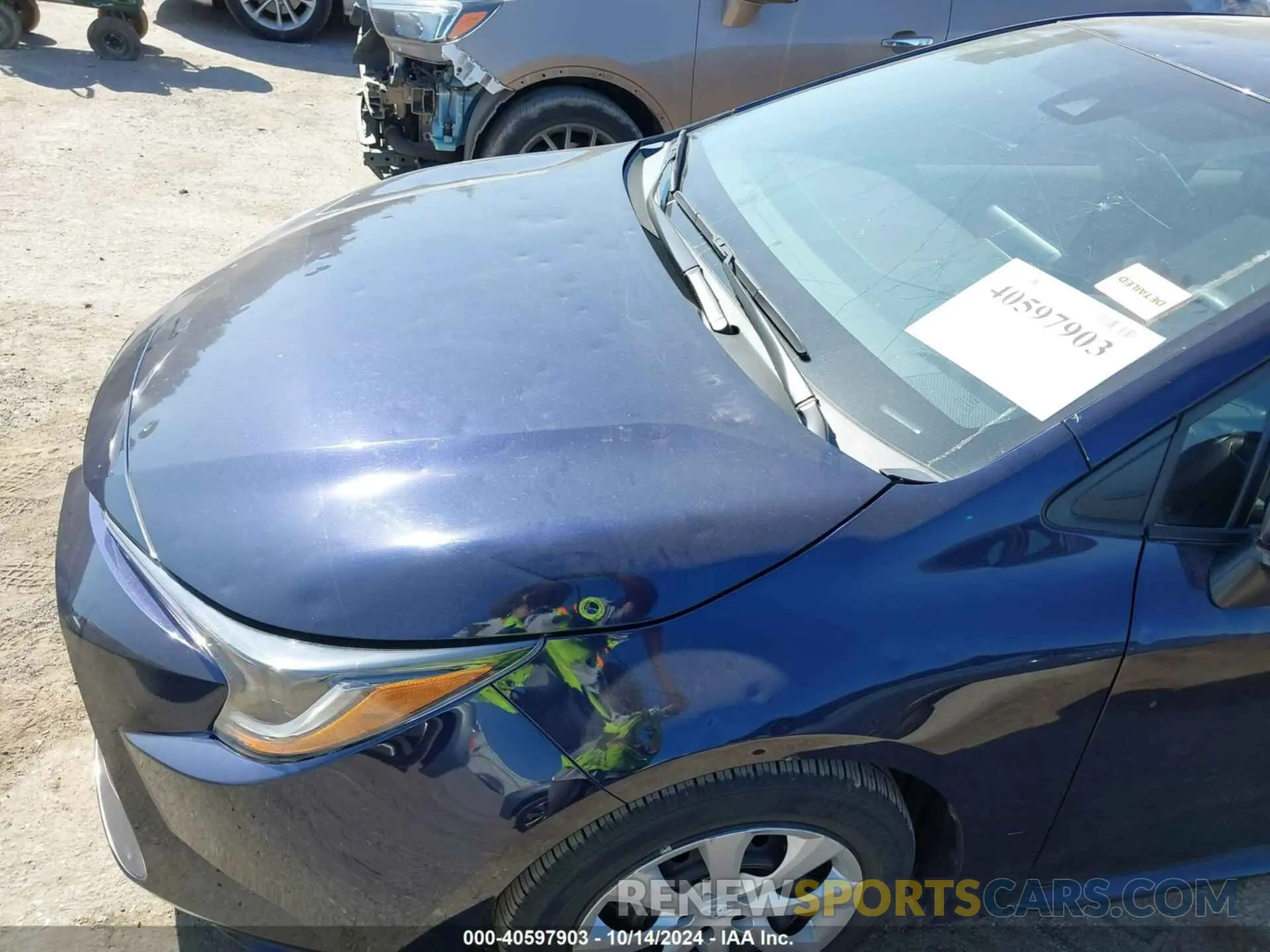 6 Photograph of a damaged car 5YFEPMAE9NP284079 TOYOTA COROLLA 2022