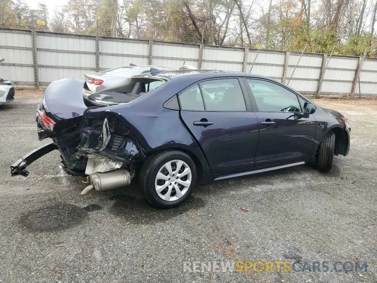 3 Photograph of a damaged car 5YFEPMAE9NP289220 TOYOTA COROLLA 2022