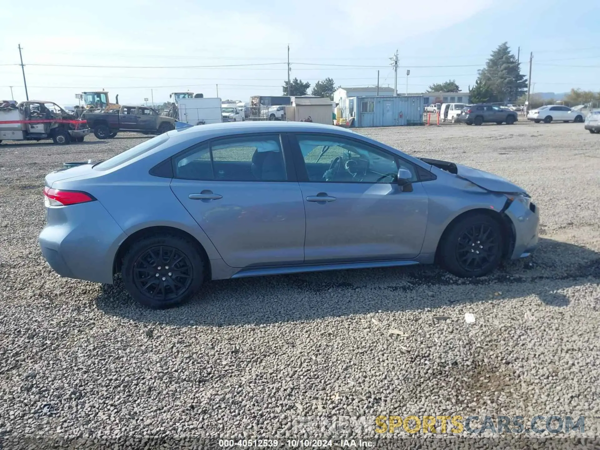 13 Photograph of a damaged car 5YFEPMAE9NP290951 TOYOTA COROLLA 2022