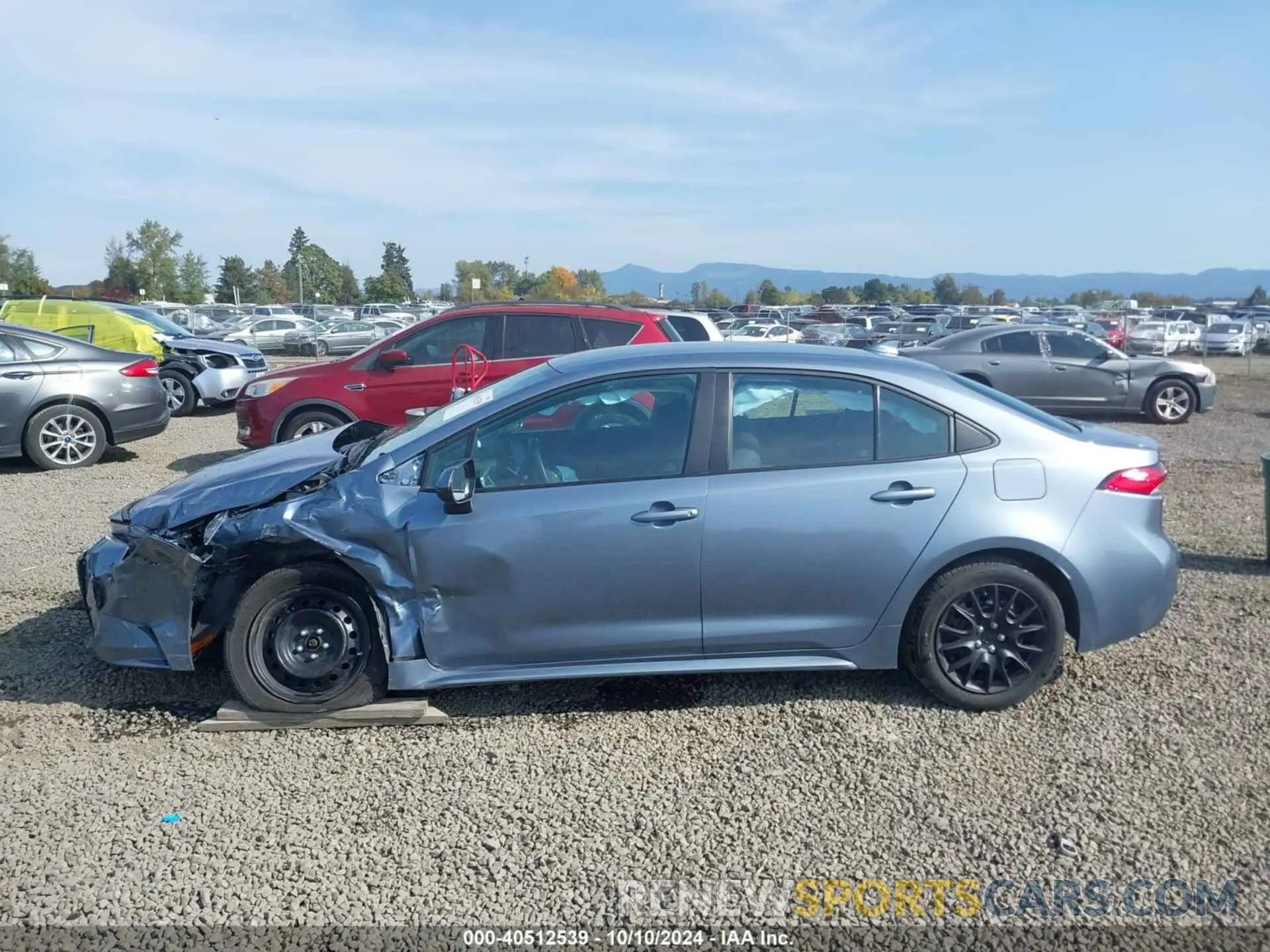 14 Photograph of a damaged car 5YFEPMAE9NP290951 TOYOTA COROLLA 2022