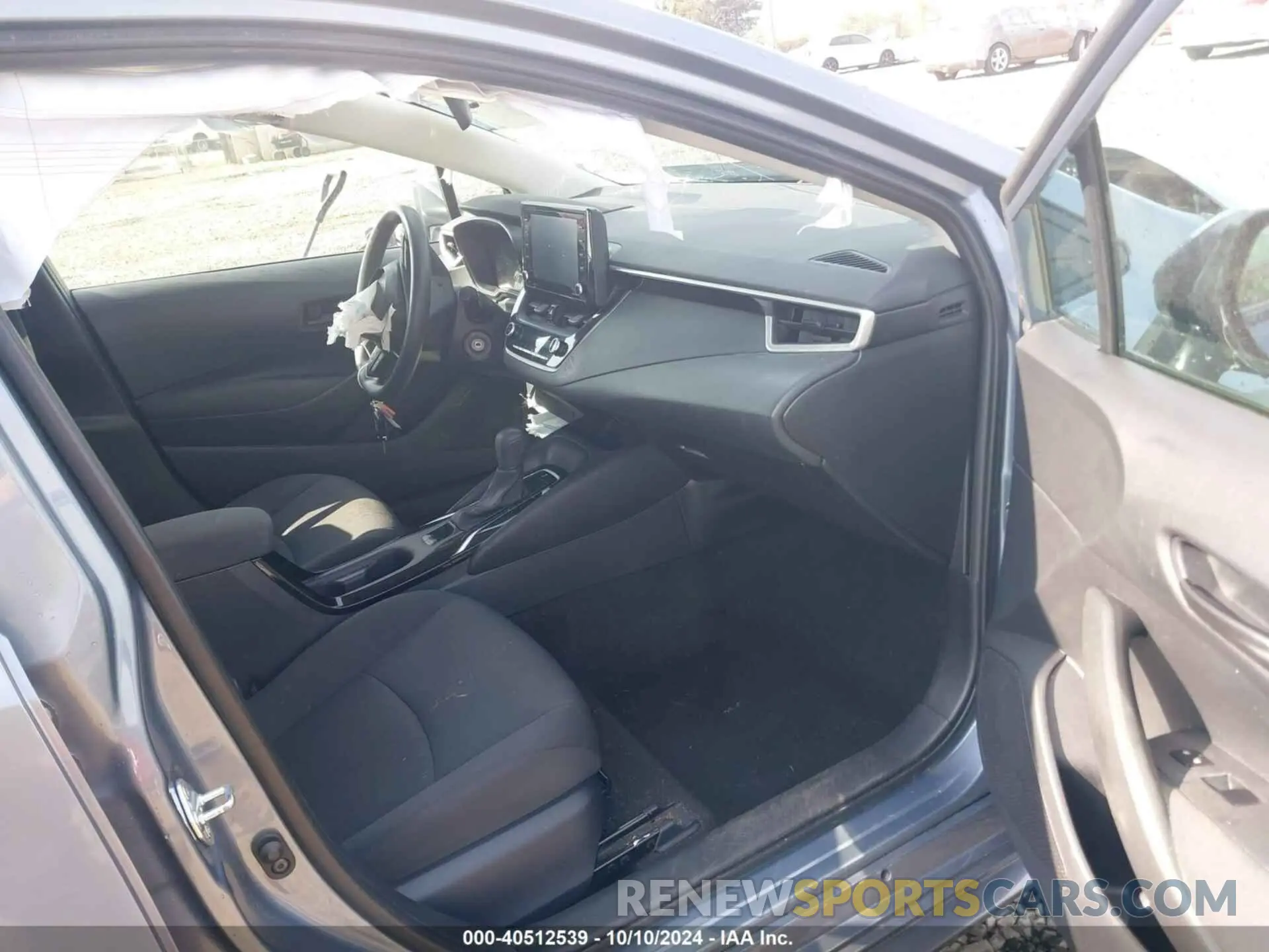 5 Photograph of a damaged car 5YFEPMAE9NP290951 TOYOTA COROLLA 2022