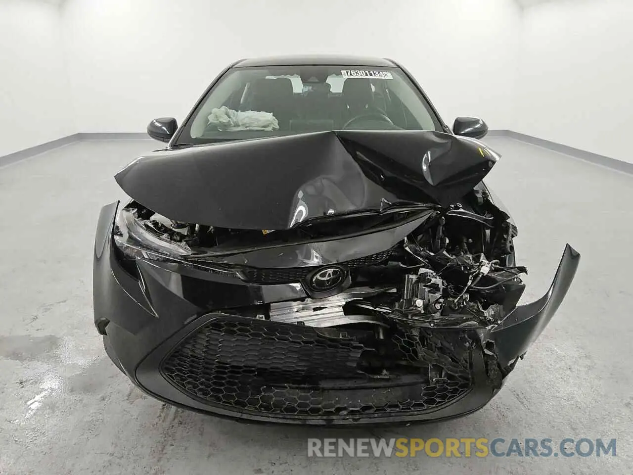 5 Photograph of a damaged car 5YFEPMAE9NP297432 TOYOTA COROLLA 2022