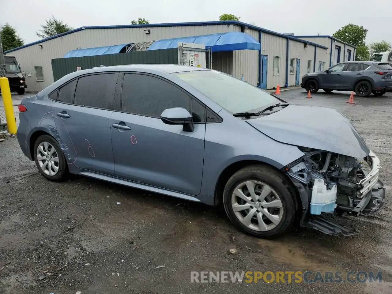 4 Photograph of a damaged car 5YFEPMAE9NP301401 TOYOTA COROLLA 2022
