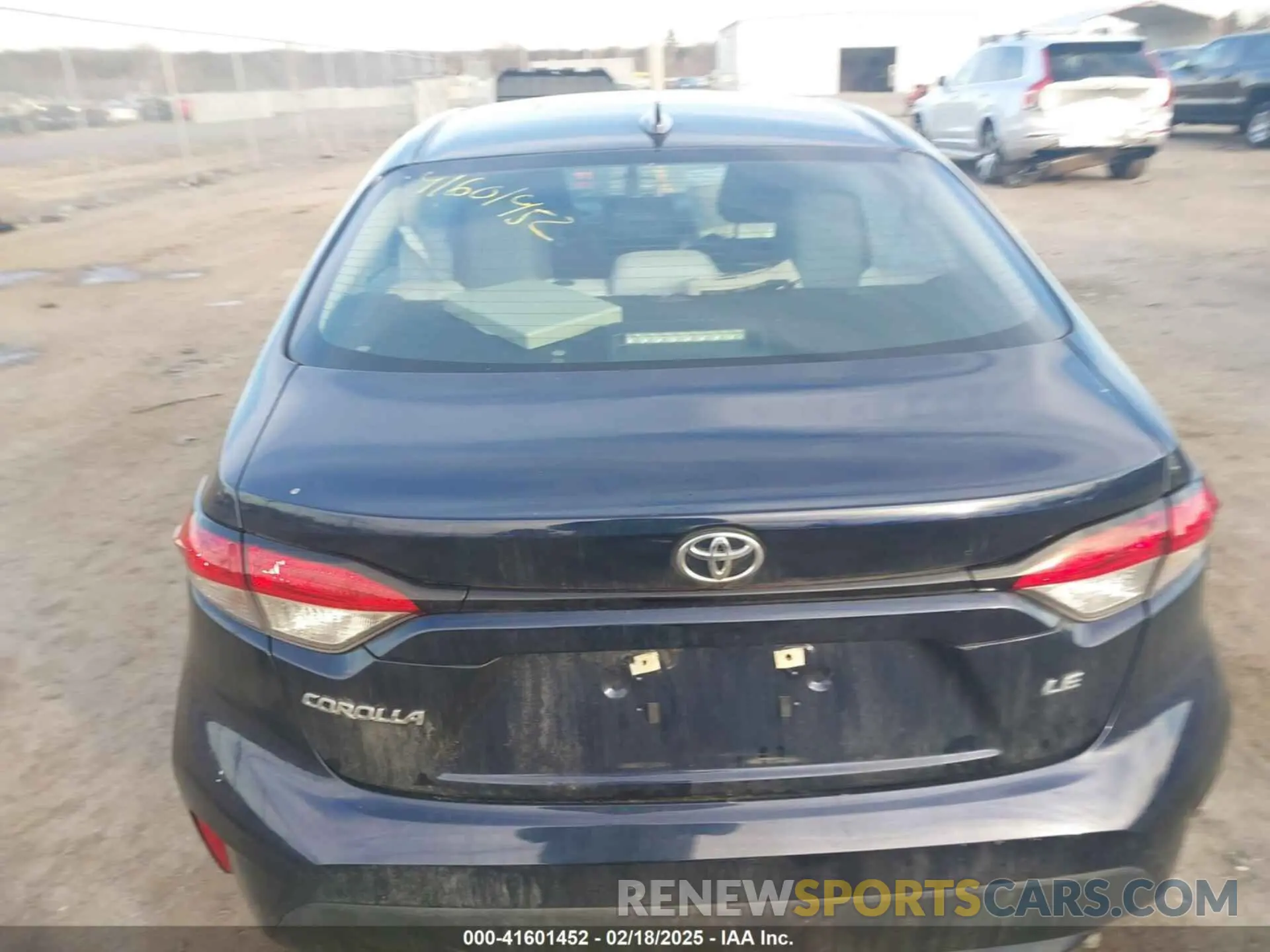 16 Photograph of a damaged car 5YFEPMAE9NP306727 TOYOTA COROLLA 2022