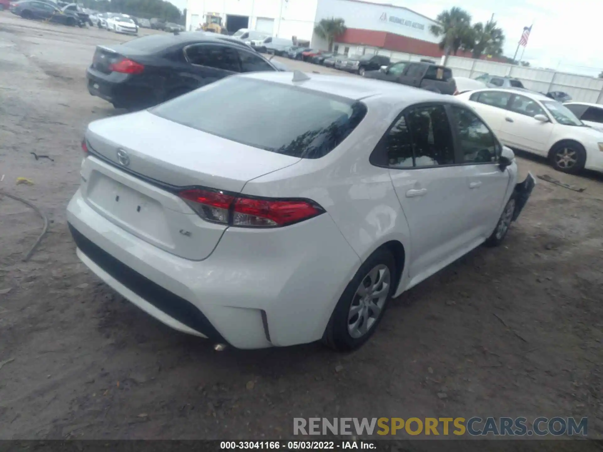 4 Photograph of a damaged car 5YFEPMAE9NP308204 TOYOTA COROLLA 2022