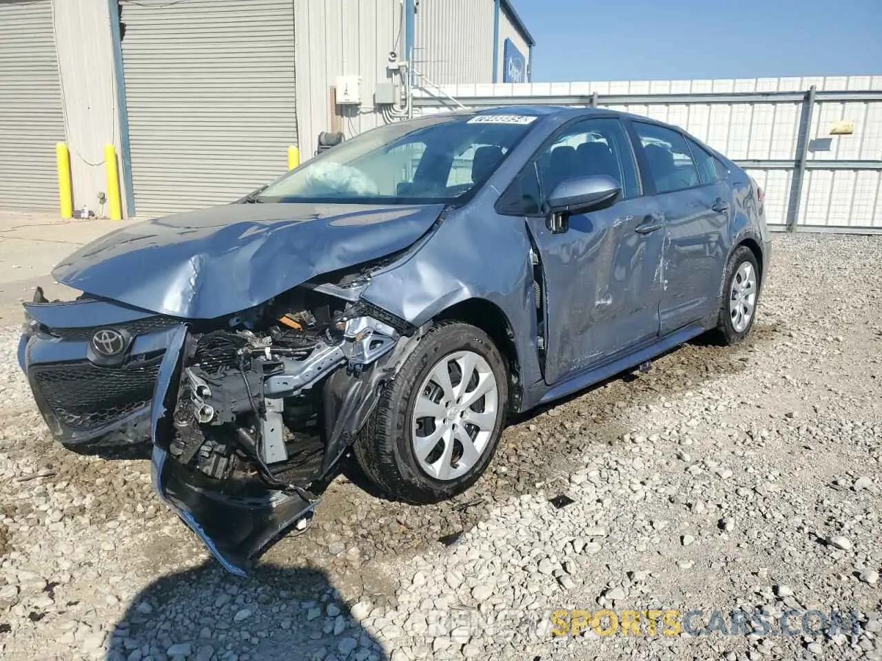 1 Photograph of a damaged car 5YFEPMAE9NP309286 TOYOTA COROLLA 2022