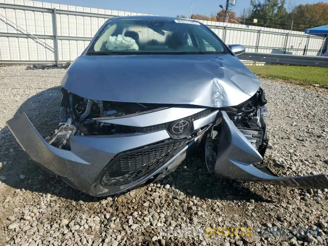 5 Photograph of a damaged car 5YFEPMAE9NP309286 TOYOTA COROLLA 2022