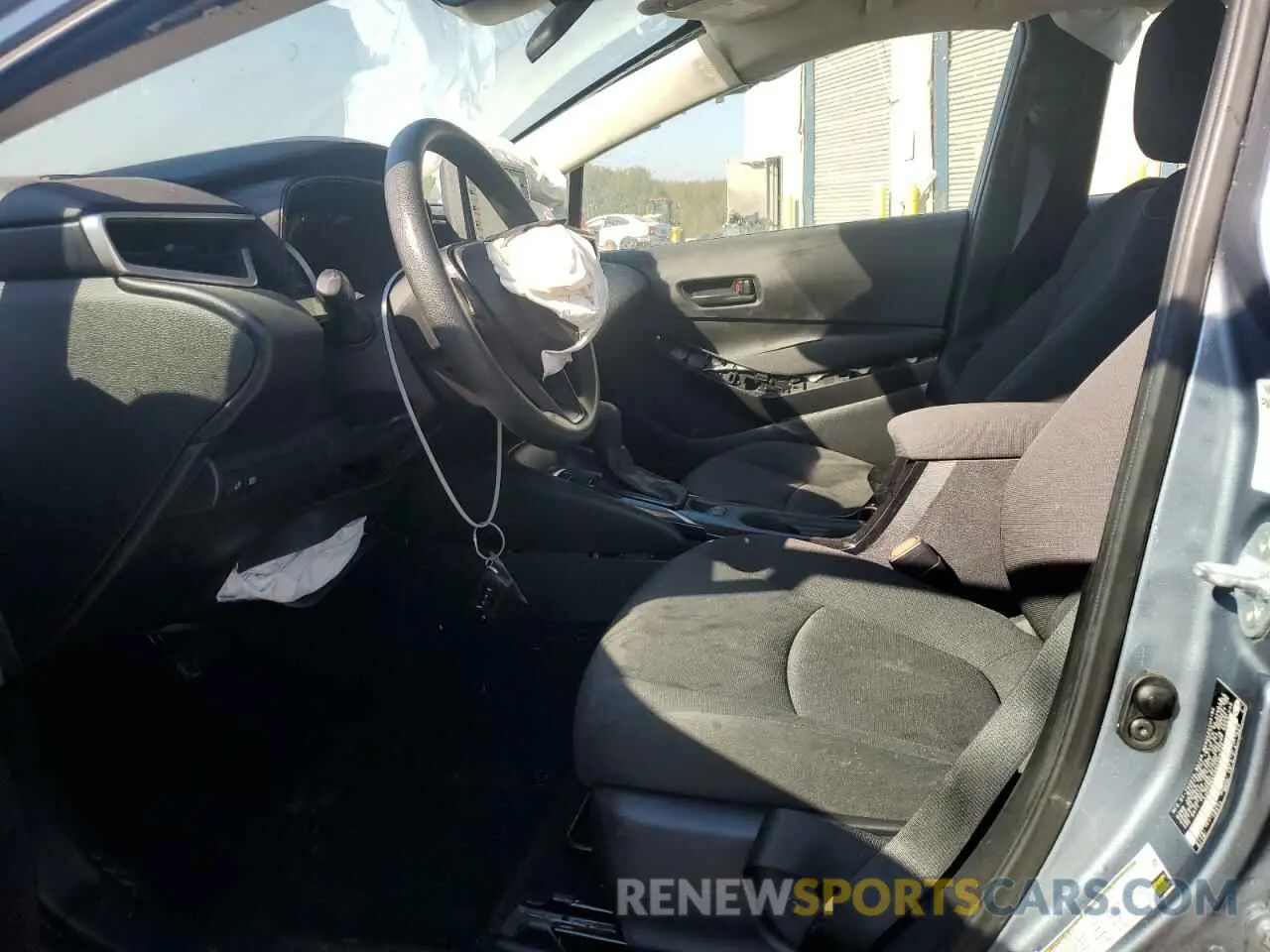 7 Photograph of a damaged car 5YFEPMAE9NP309286 TOYOTA COROLLA 2022