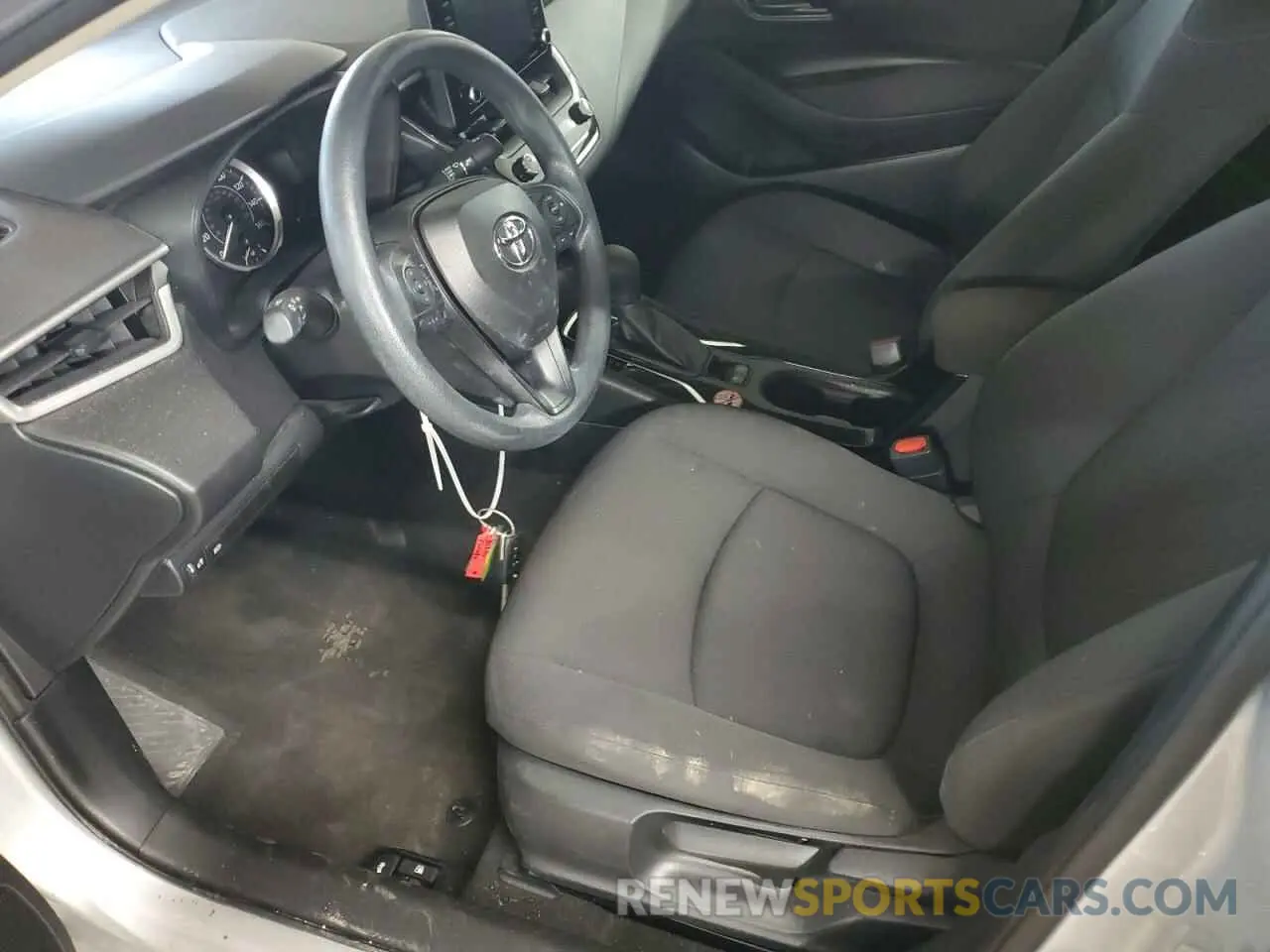 7 Photograph of a damaged car 5YFEPMAE9NP309921 TOYOTA COROLLA 2022