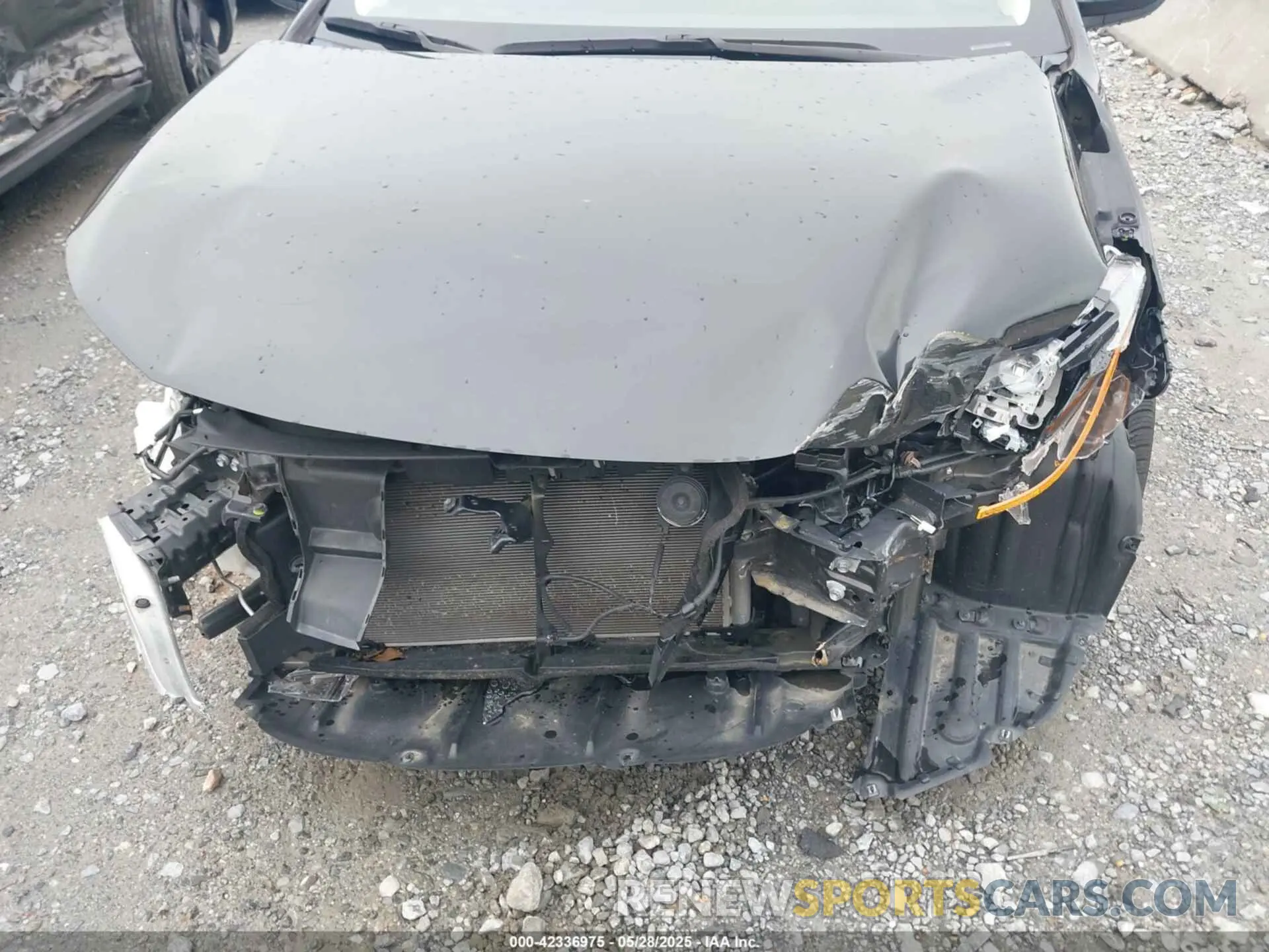 6 Photograph of a damaged car 5YFEPMAE9NP317226 TOYOTA COROLLA 2022