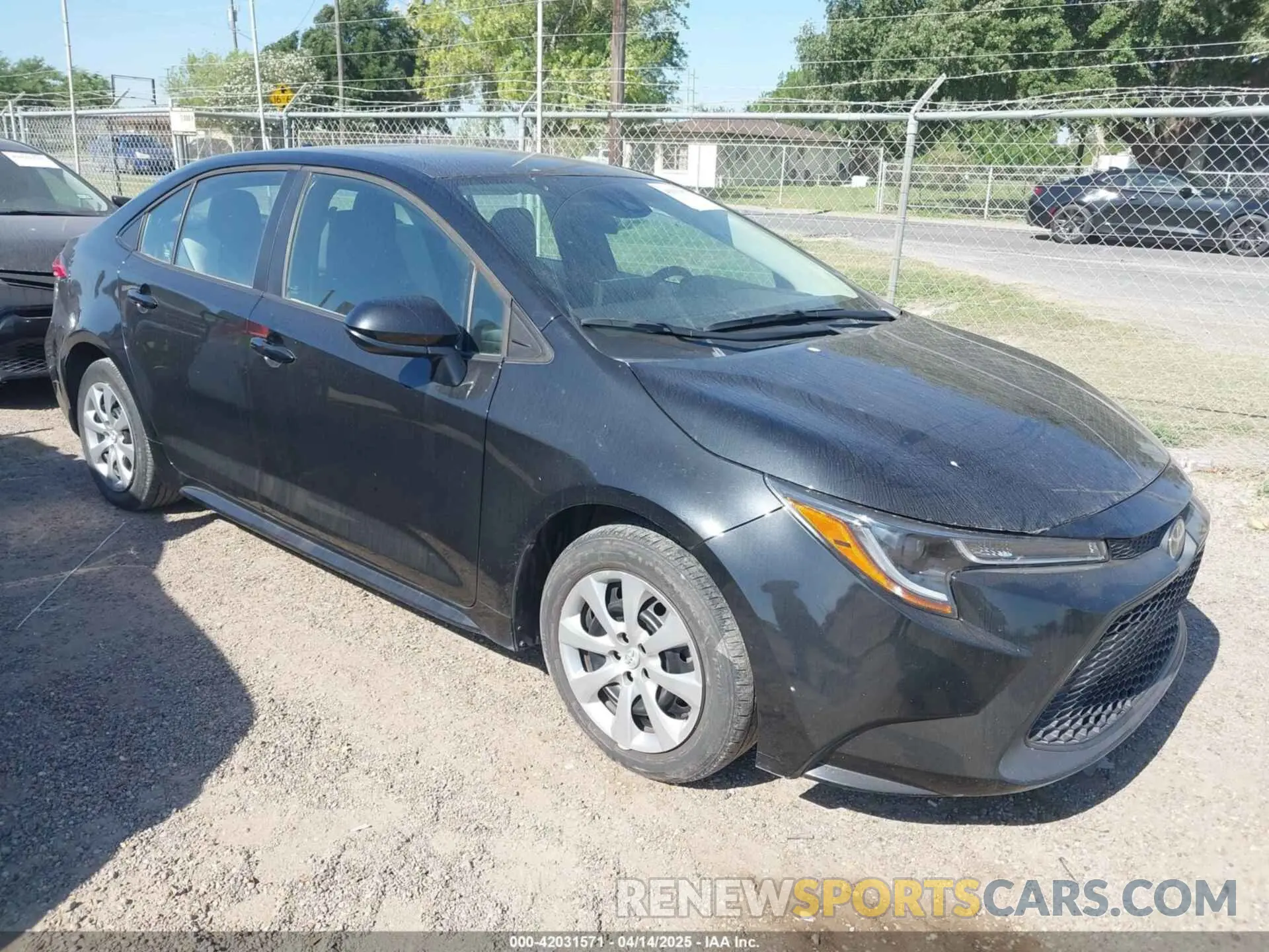 1 Photograph of a damaged car 5YFEPMAE9NP322734 TOYOTA COROLLA 2022