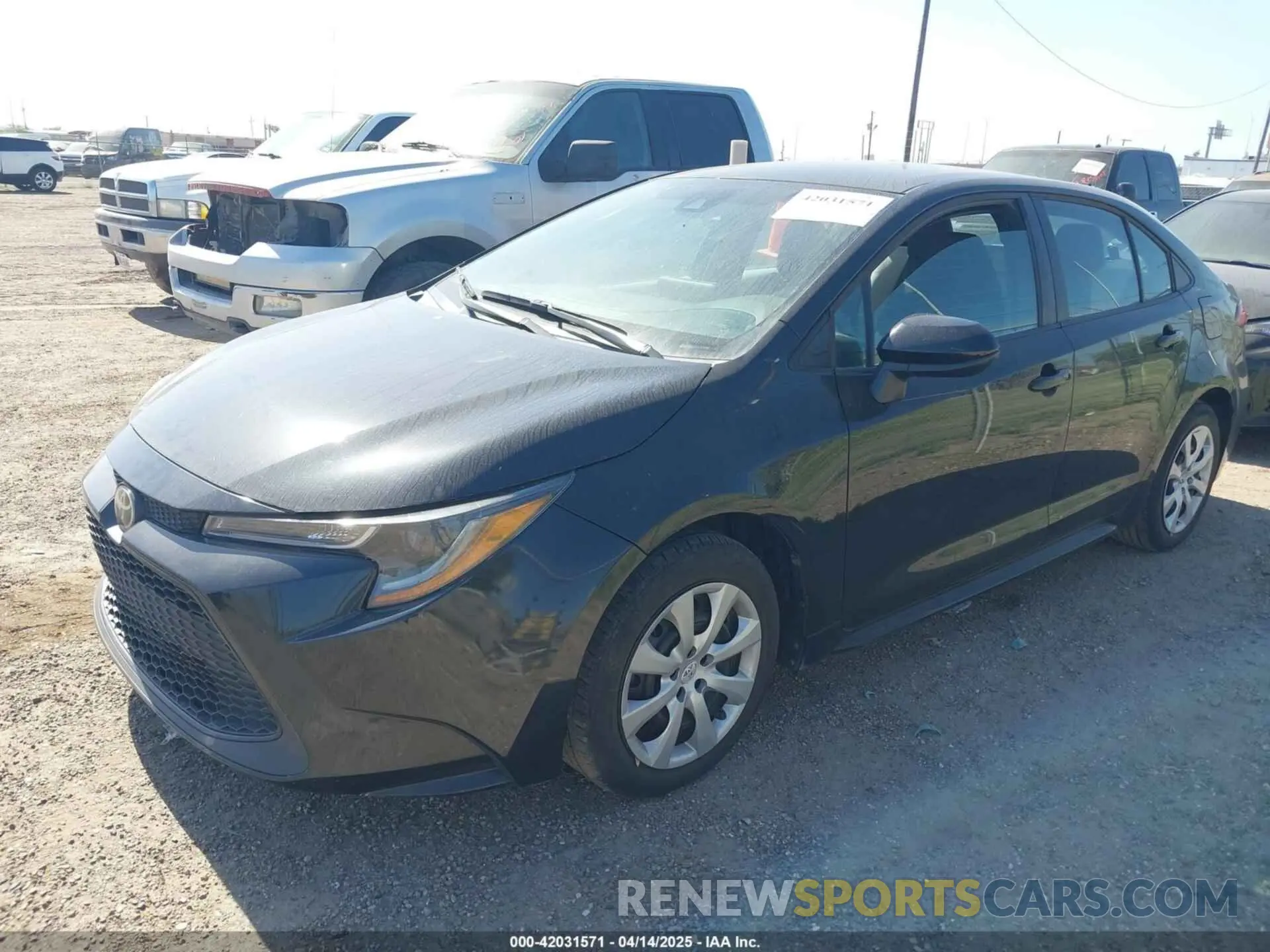 2 Photograph of a damaged car 5YFEPMAE9NP322734 TOYOTA COROLLA 2022