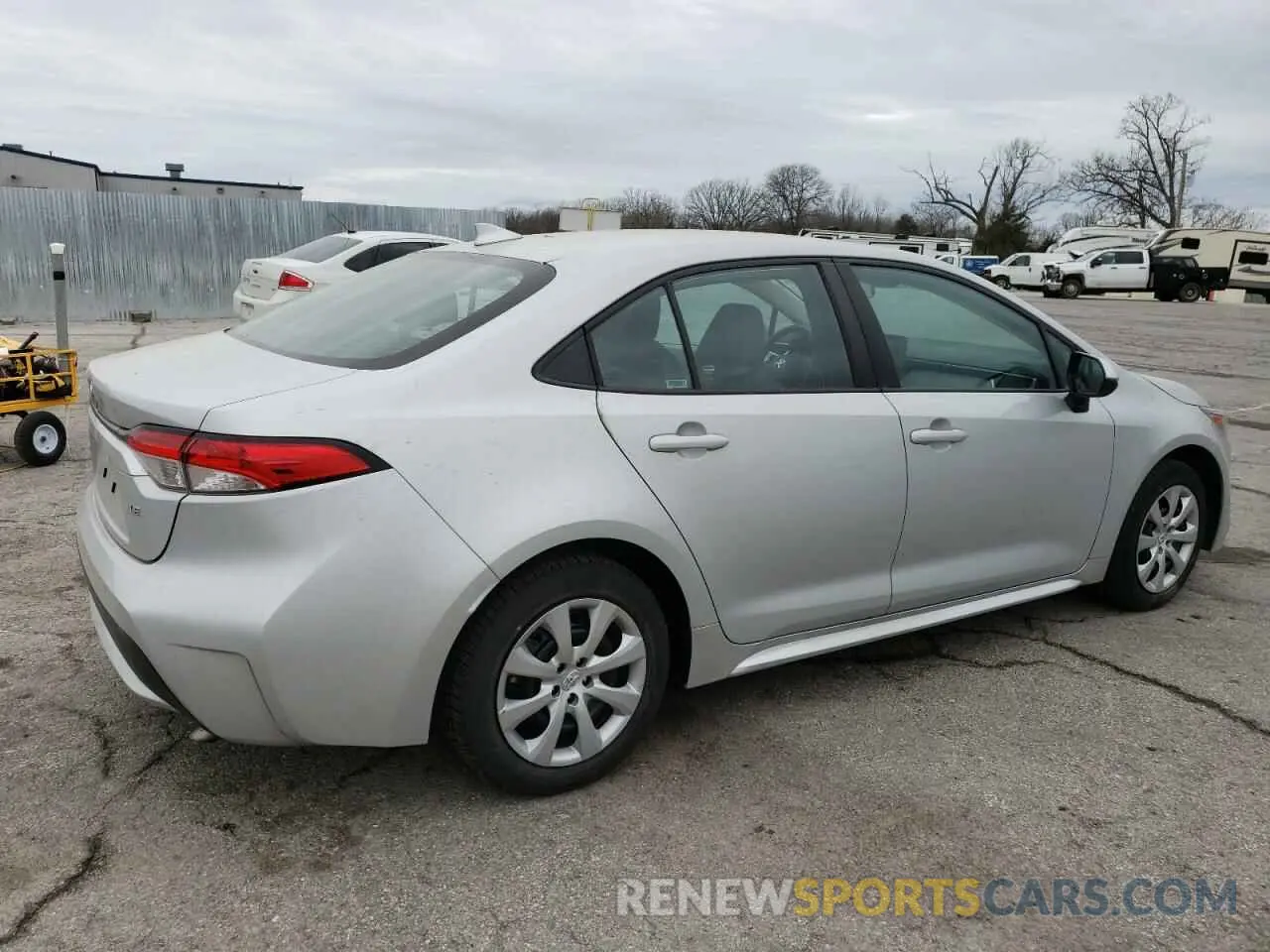 3 Photograph of a damaged car 5YFEPMAE9NP329537 TOYOTA COROLLA 2022