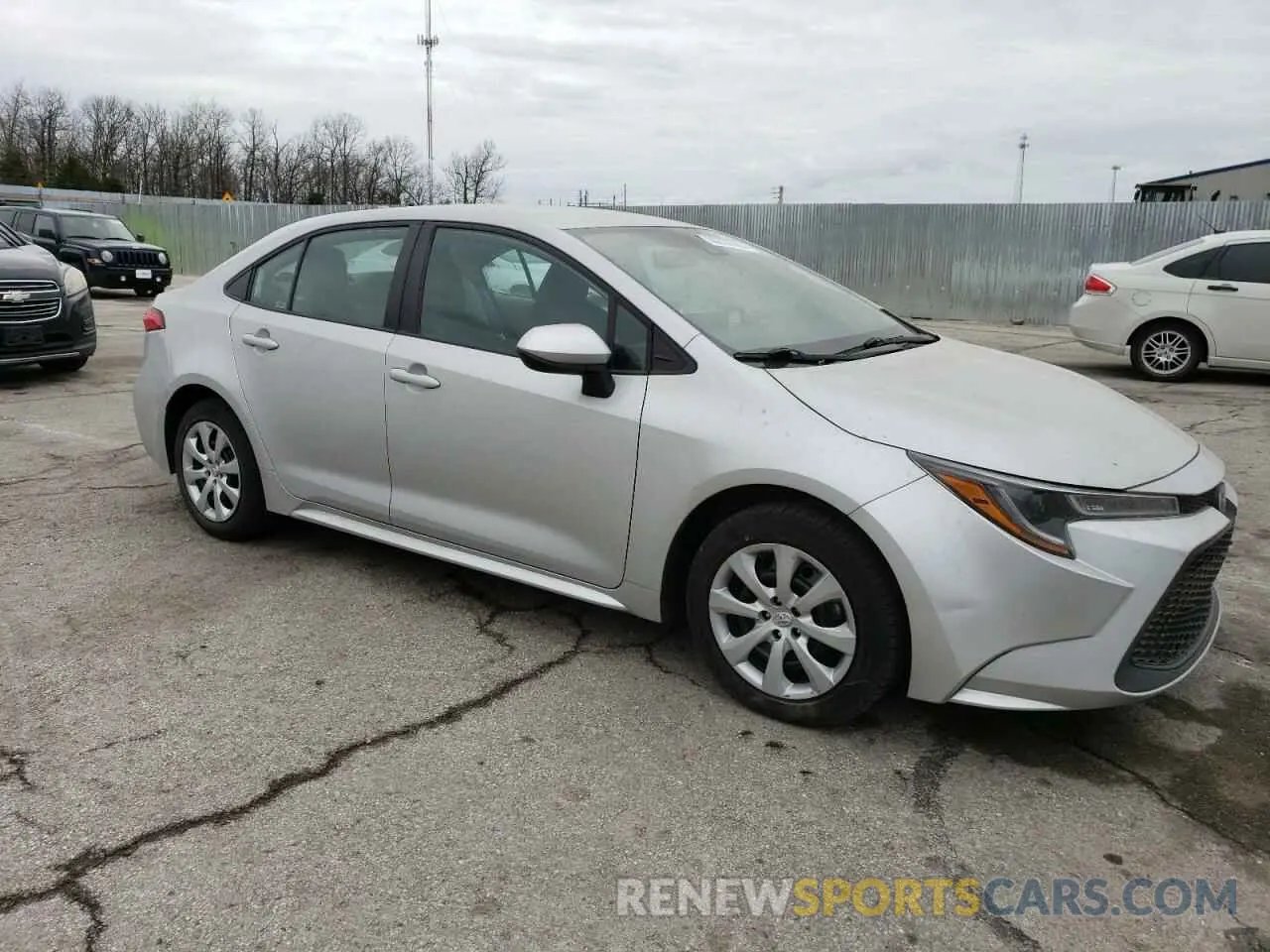 4 Photograph of a damaged car 5YFEPMAE9NP329537 TOYOTA COROLLA 2022