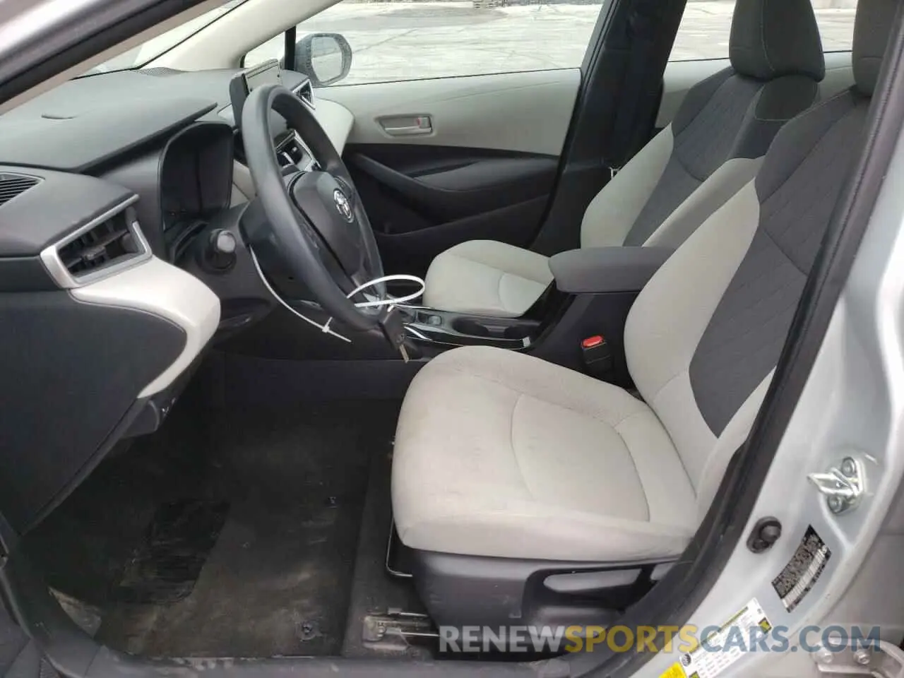 7 Photograph of a damaged car 5YFEPMAE9NP329537 TOYOTA COROLLA 2022