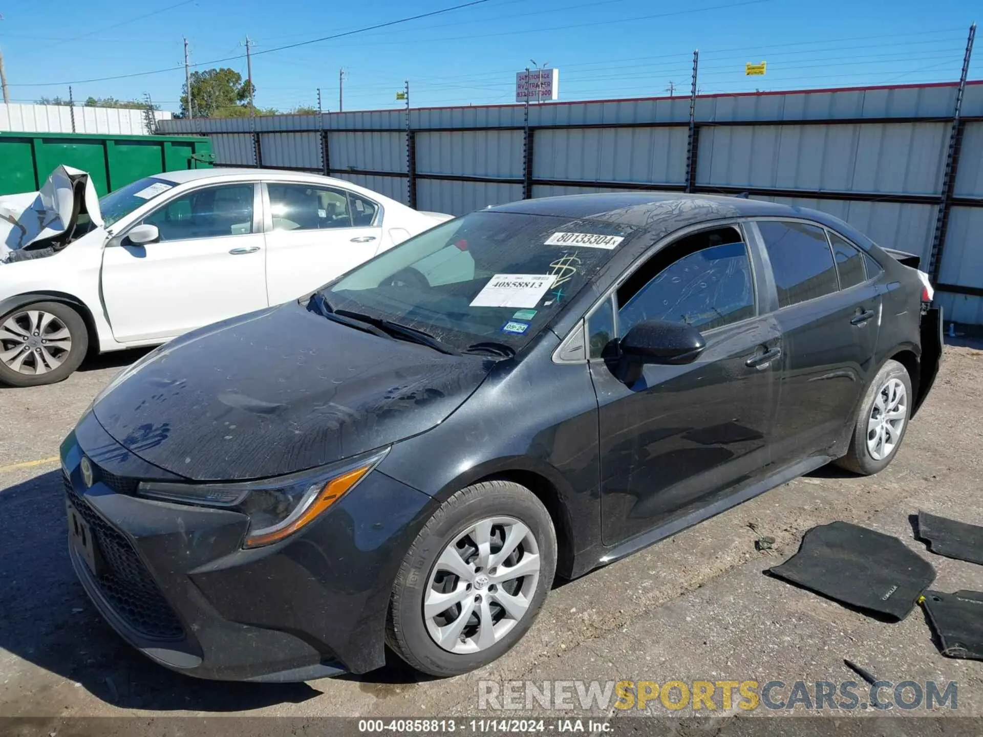 2 Photograph of a damaged car 5YFEPMAE9NP335113 TOYOTA COROLLA 2022