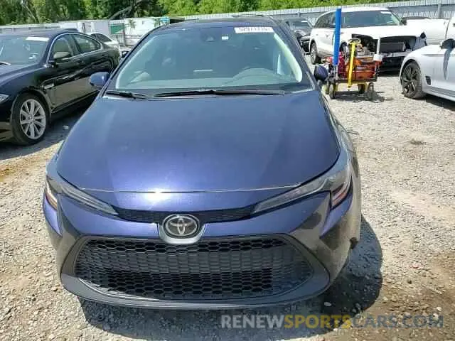 11 Photograph of a damaged car 5YFEPMAE9NP336603 TOYOTA COROLLA 2022