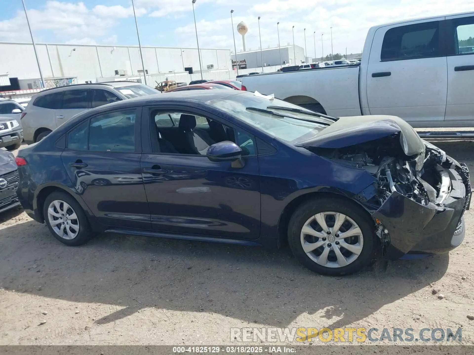 13 Photograph of a damaged car 5YFEPMAE9NP337296 TOYOTA COROLLA 2022