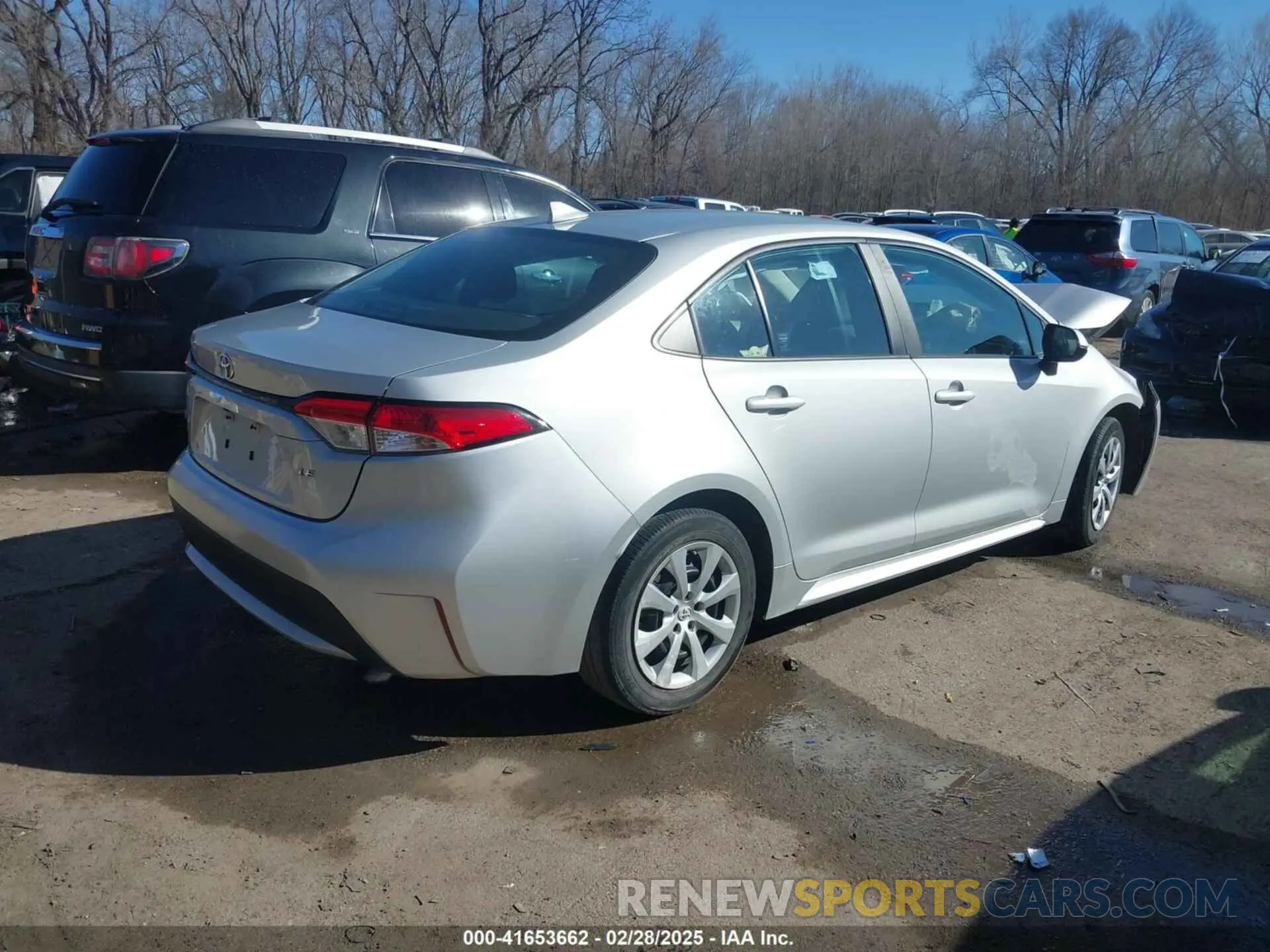 4 Photograph of a damaged car 5YFEPMAE9NP340490 TOYOTA COROLLA 2022
