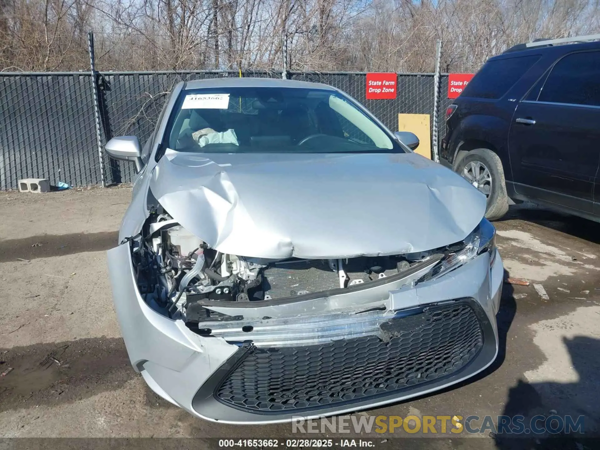 6 Photograph of a damaged car 5YFEPMAE9NP340490 TOYOTA COROLLA 2022