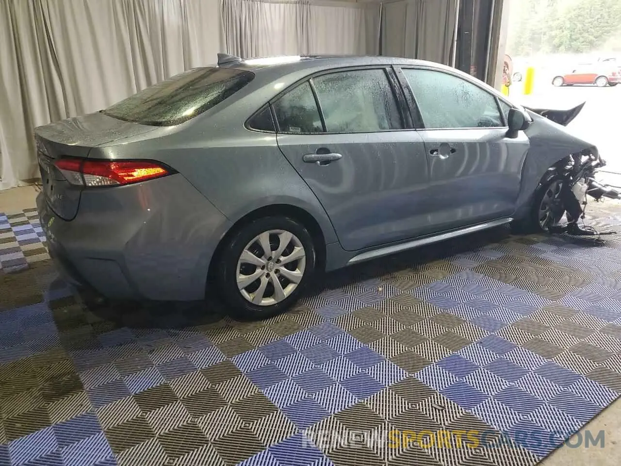 3 Photograph of a damaged car 5YFEPMAE9NP340652 TOYOTA COROLLA 2022