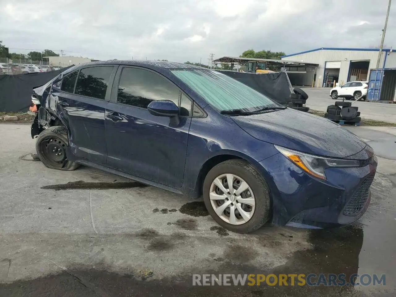 4 Photograph of a damaged car 5YFEPMAE9NP353739 TOYOTA COROLLA 2022
