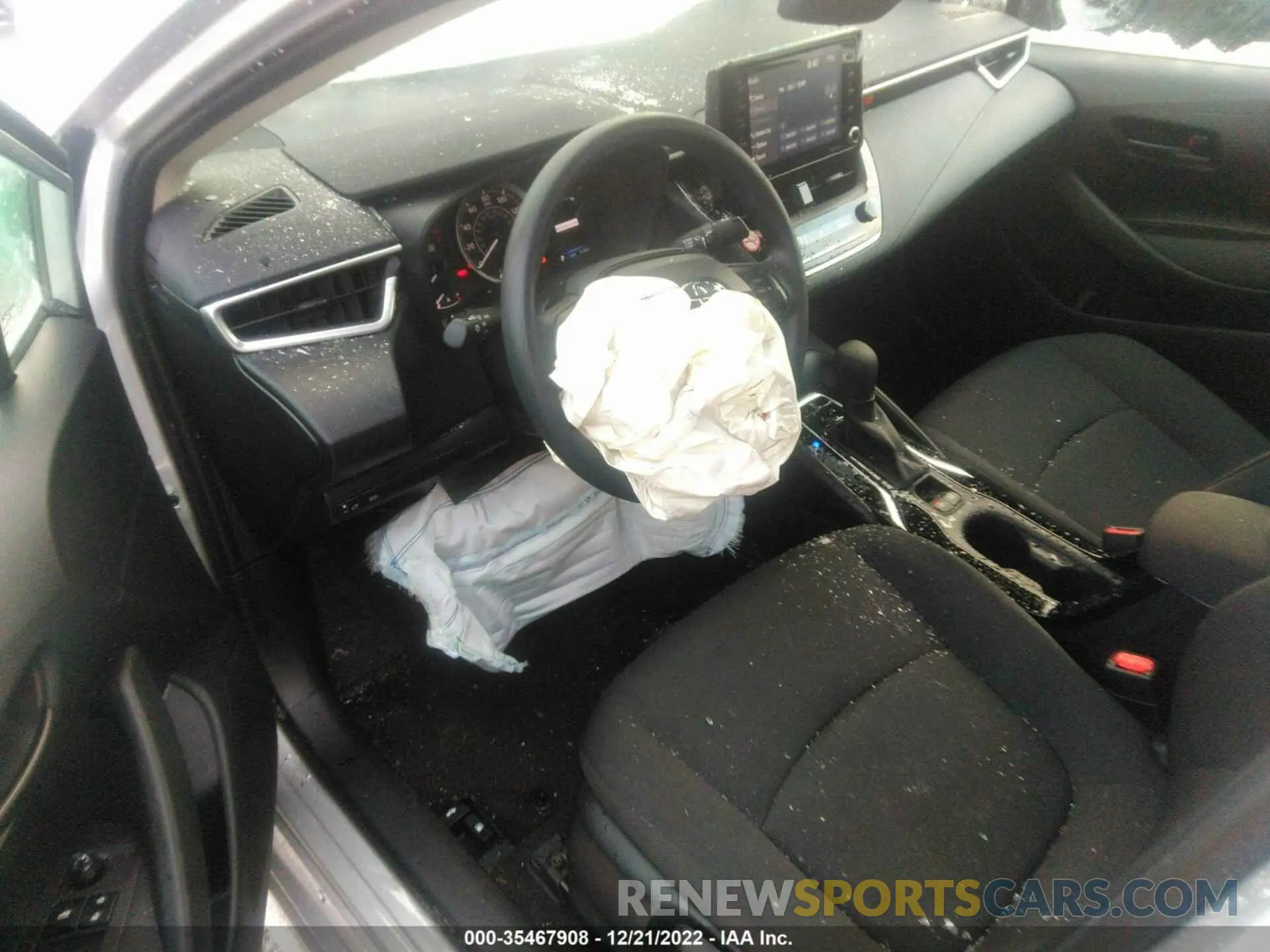 5 Photograph of a damaged car 5YFEPMAE9NP356995 TOYOTA COROLLA 2022