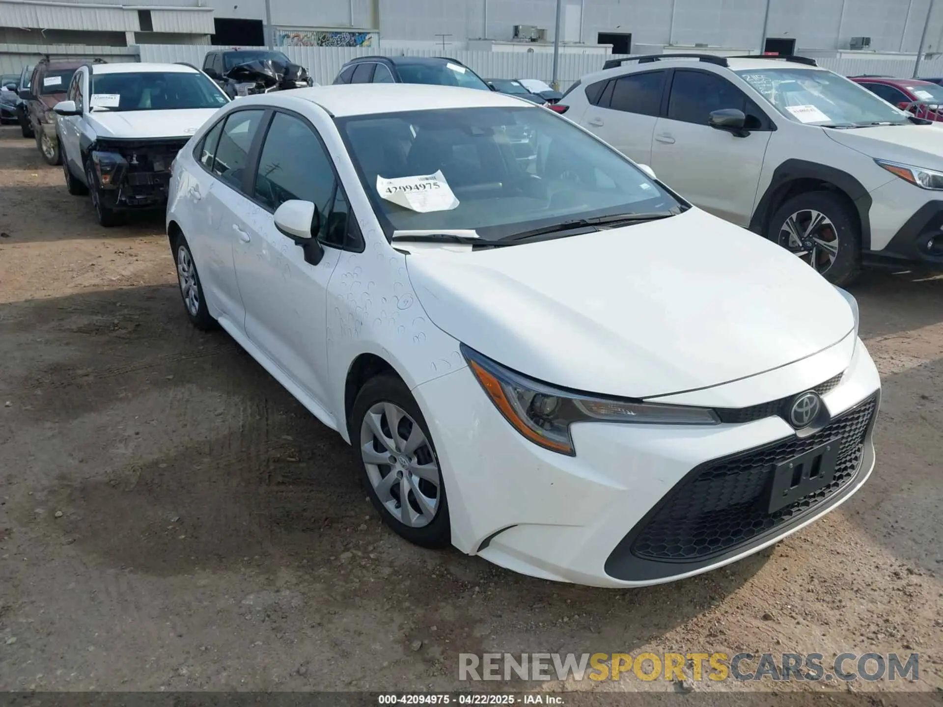 1 Photograph of a damaged car 5YFEPMAE9NP357743 TOYOTA COROLLA 2022